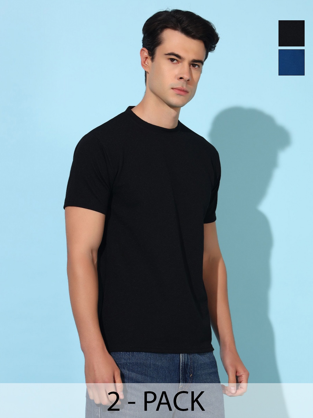 

Christy World Men 2 Applique T-shirt, Multi