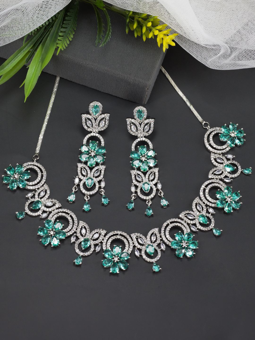 

PRIVIU Rhodium Plated American Diamond Studded Jewellery Set, Green