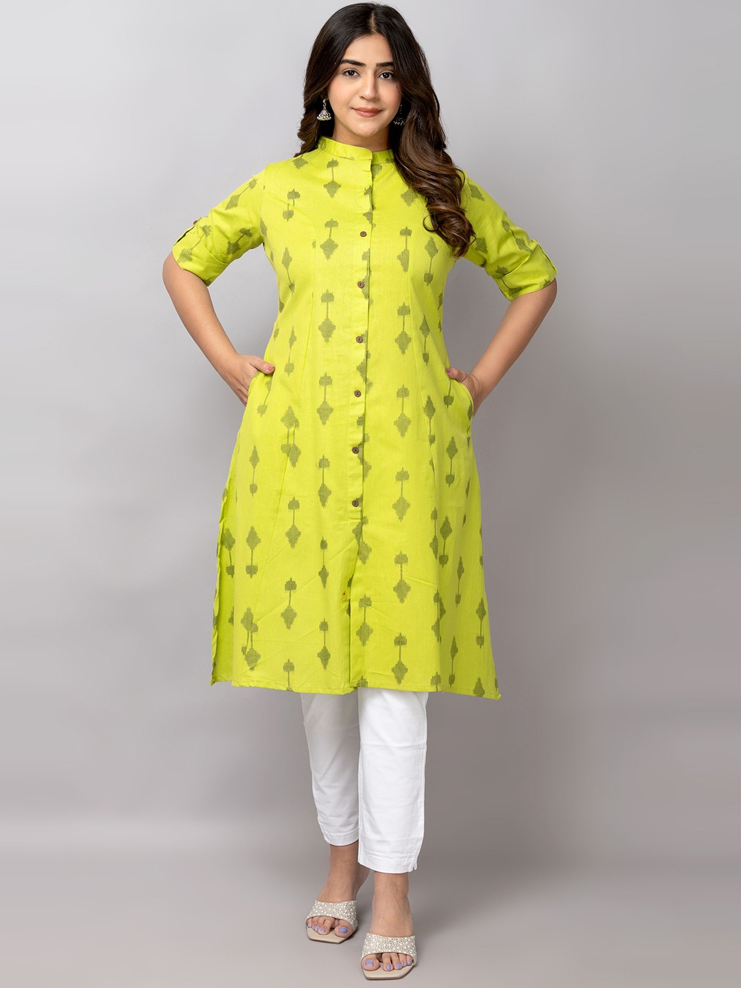 

TRIVEDI Ikat Printed Cotton A-Line Kurta, Green