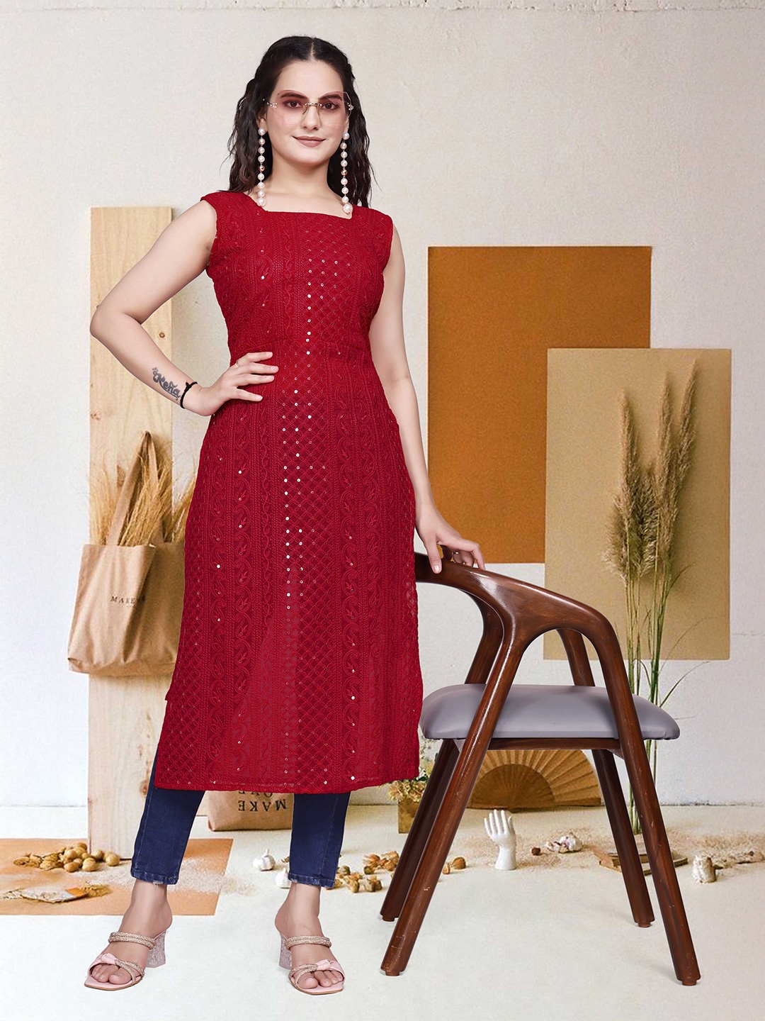 

PARROT CREATION Ethnic Motifs Embroidered V-Neck Sequinned Sequinned Kurti, Red