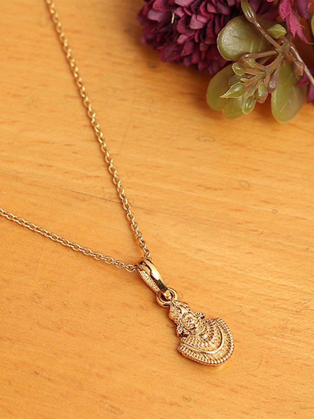 

Metronaut Gold-Plated Contemporary Pendants