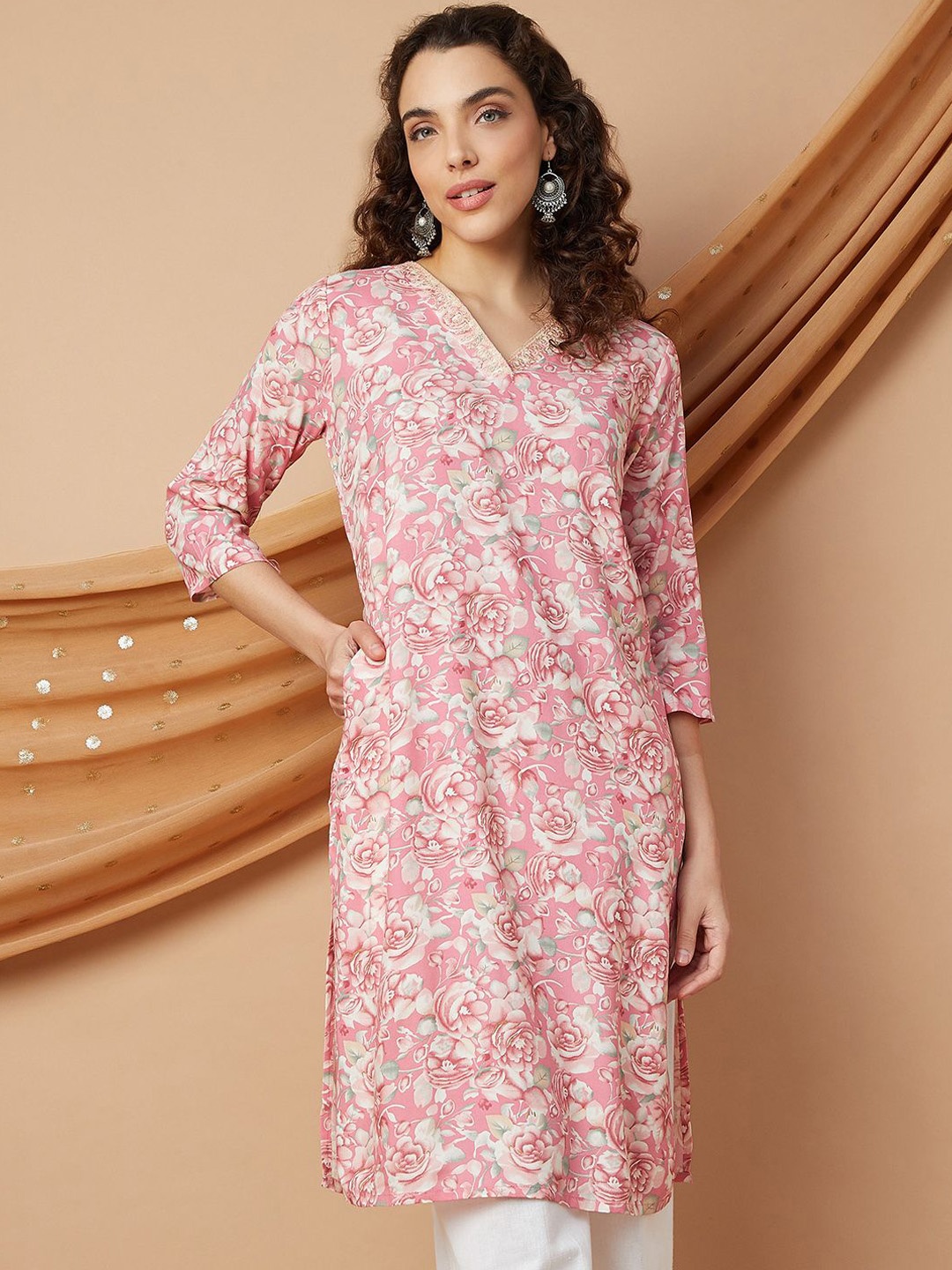 

Melange by Lifestyle Floral Printed Thread Work V-Neck Straight Kurta, Pink