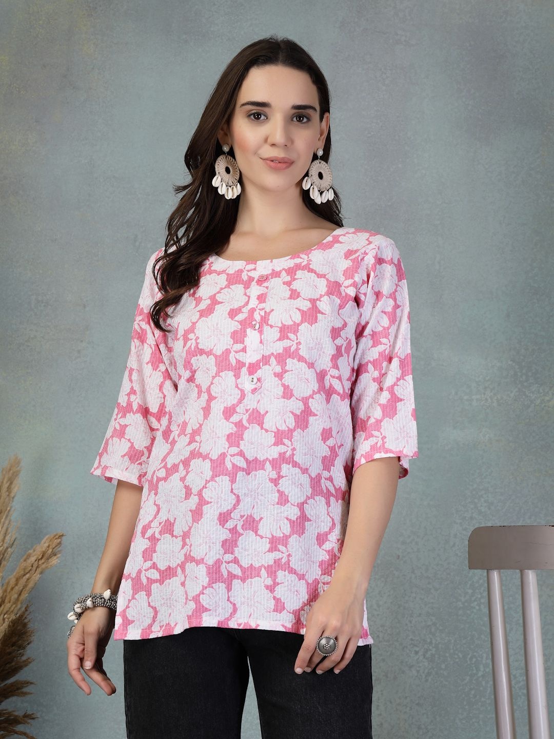 

Clora Creation Floral Printed Kantha Work Pure Cotton Kantha Work Kurti, Pink