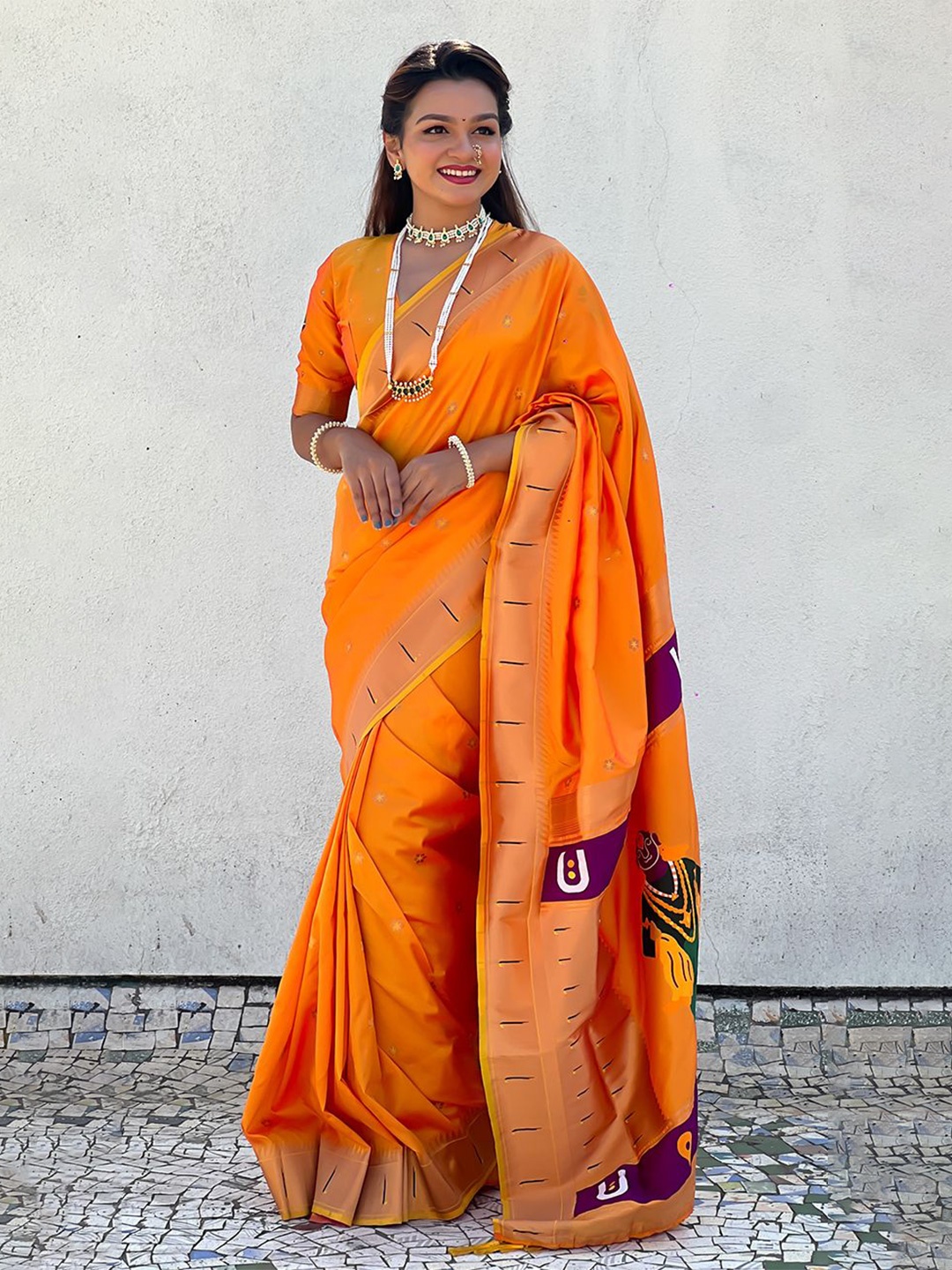 

HMP Fashion Woven Design Zari Pure Silk Paithani Saree, Yellow
