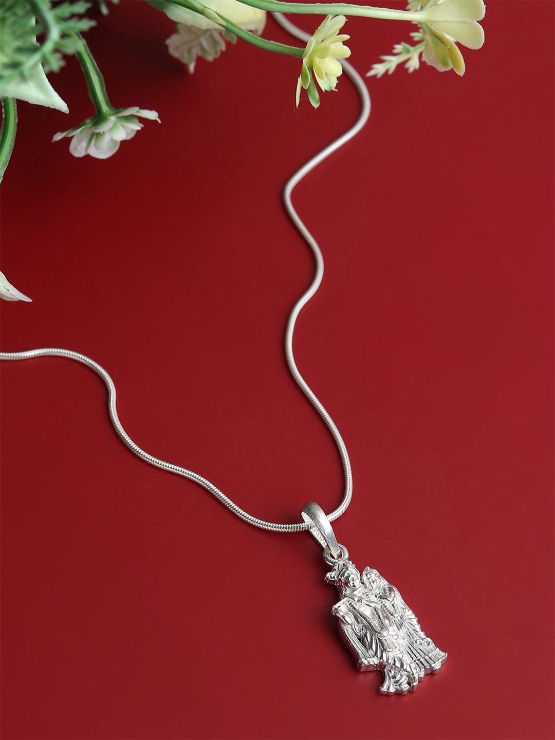 

Metronaut Radha Krishan Pendent With Chain, Silver
