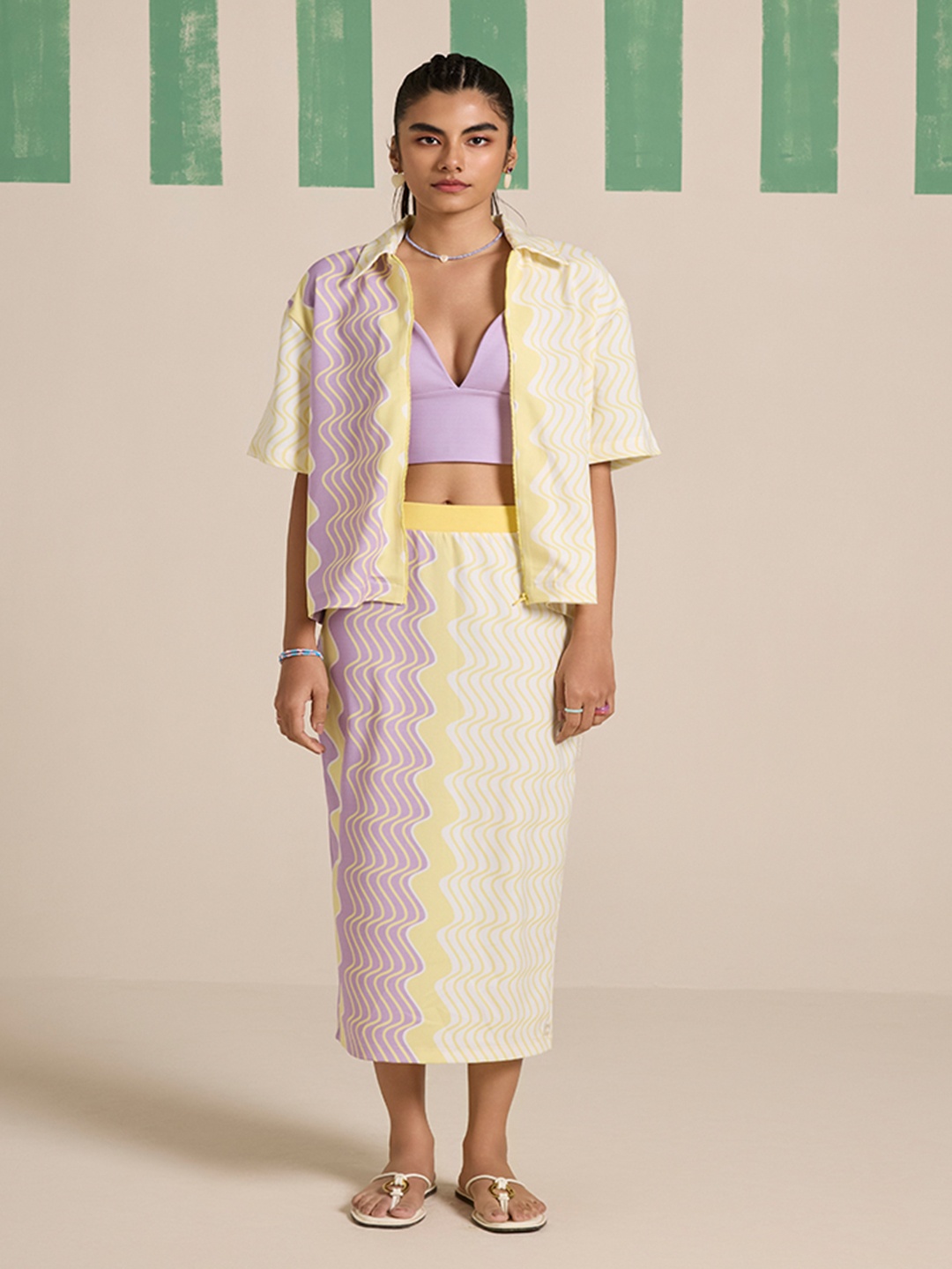 

Muvazo Self-Design Shirt Collar Shirt & Shorts With Top Cacao Weave Co-Ords, Yellow