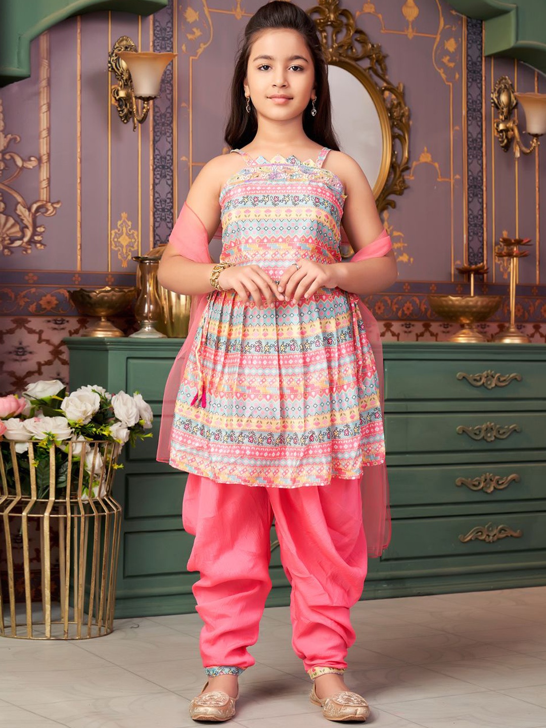 

Sangria Girls Floral Printed Kurti Patiala & Dupatta Set, Pink