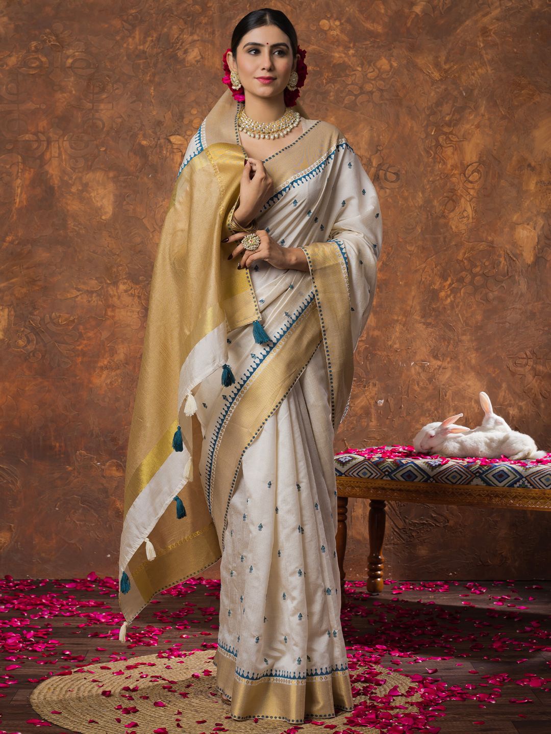 

Saree mall Woven Design Zari Linen Blend Kasavu Sarees, Cream