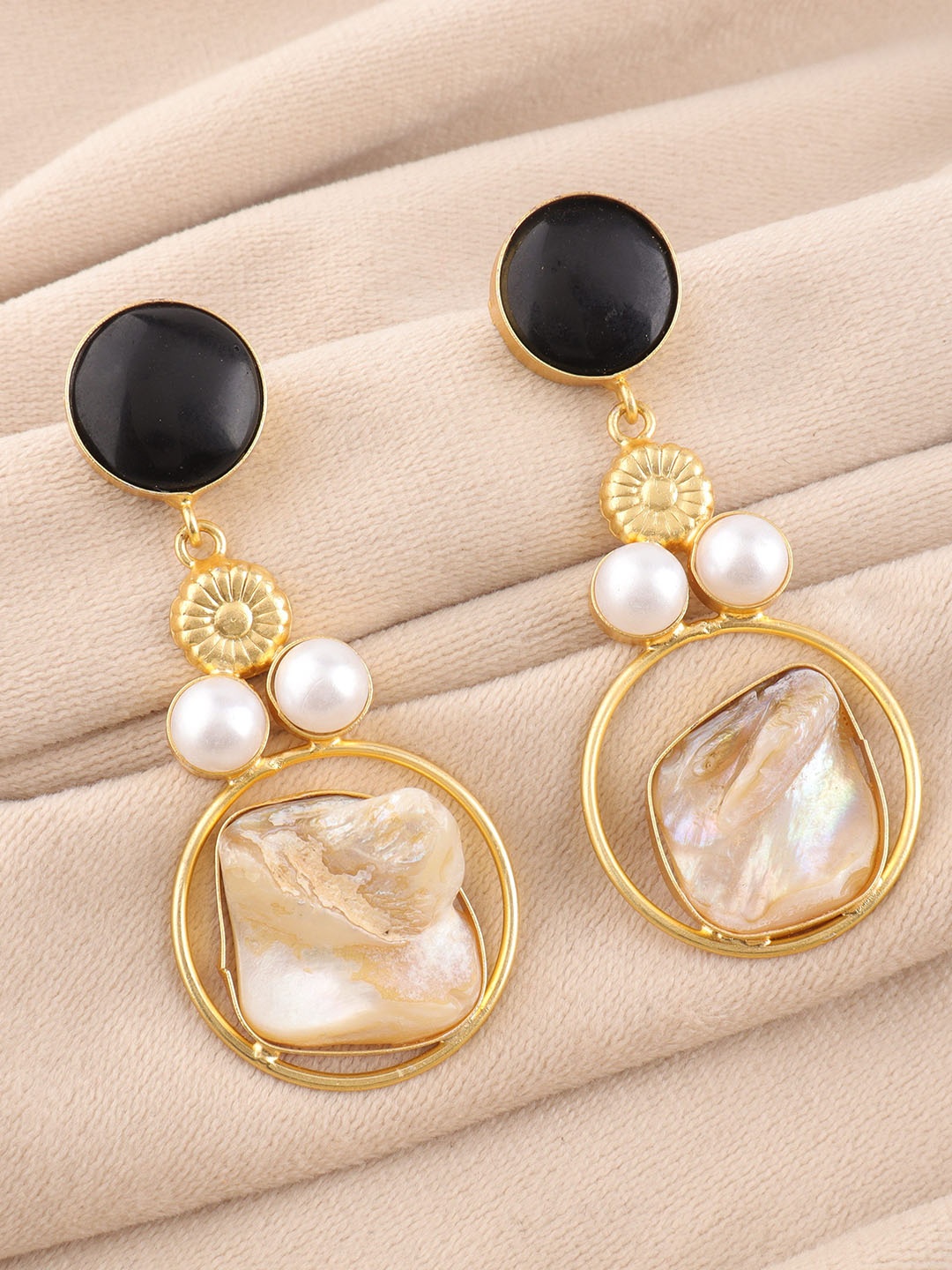 

Ozanoo Teardrop Shaped Drop Earrings, Black