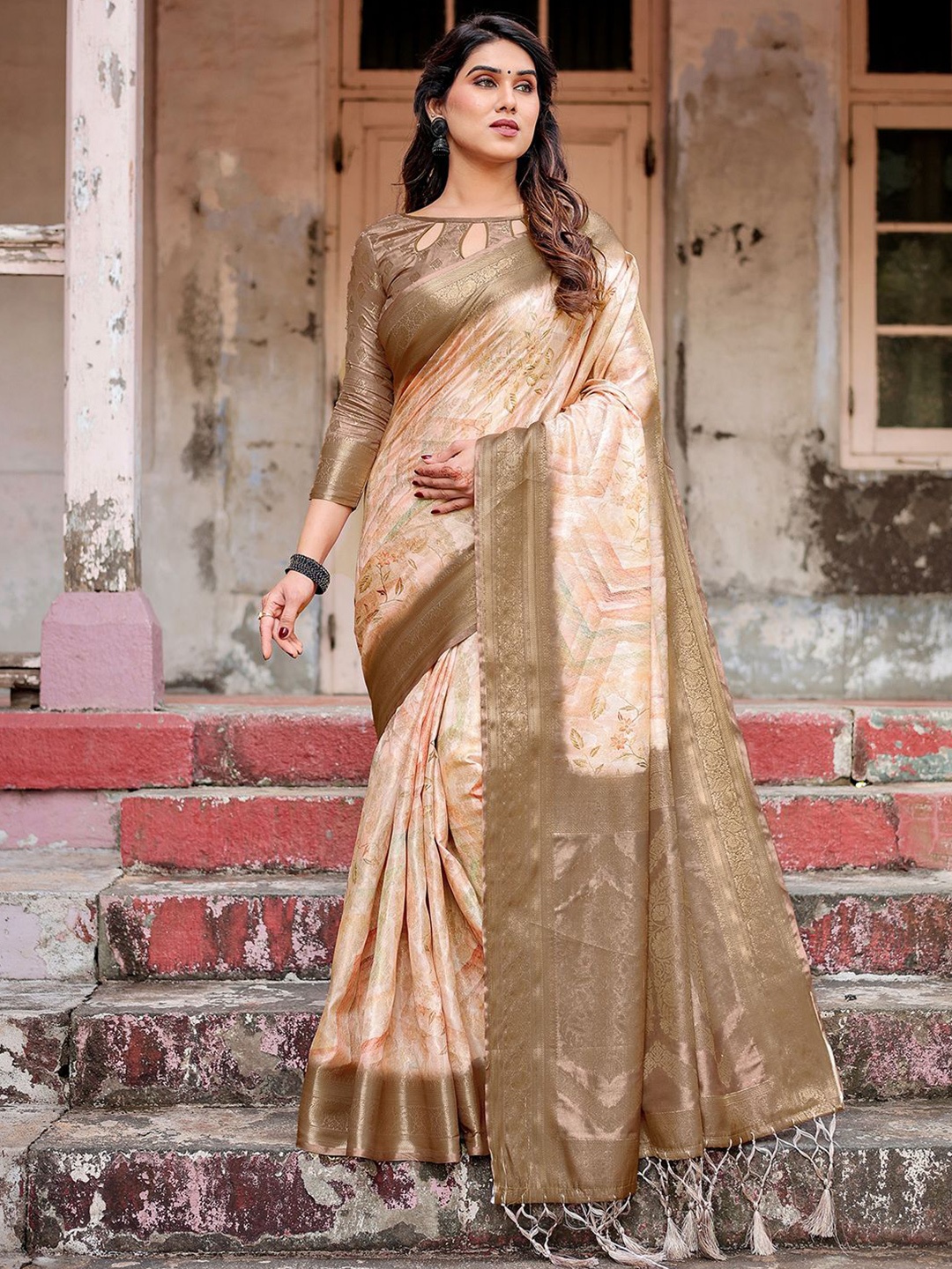 

DIVASTRI Ethnic Motifs Woven Design Zari Pure Silk Paithani Saree, Beige