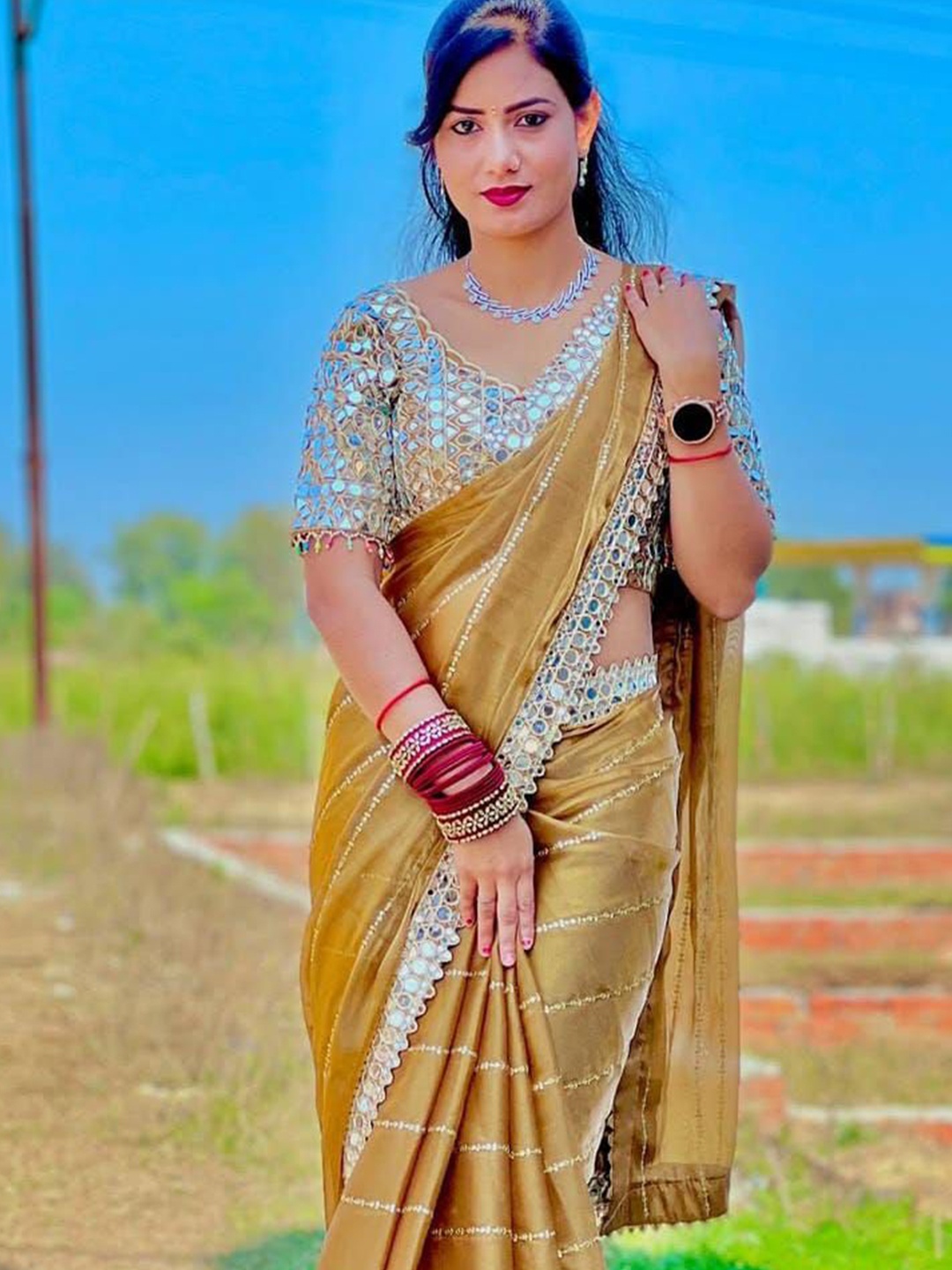 

MANSUBHA Striped Embellished Mirror Work Tissue Saree, Yellow