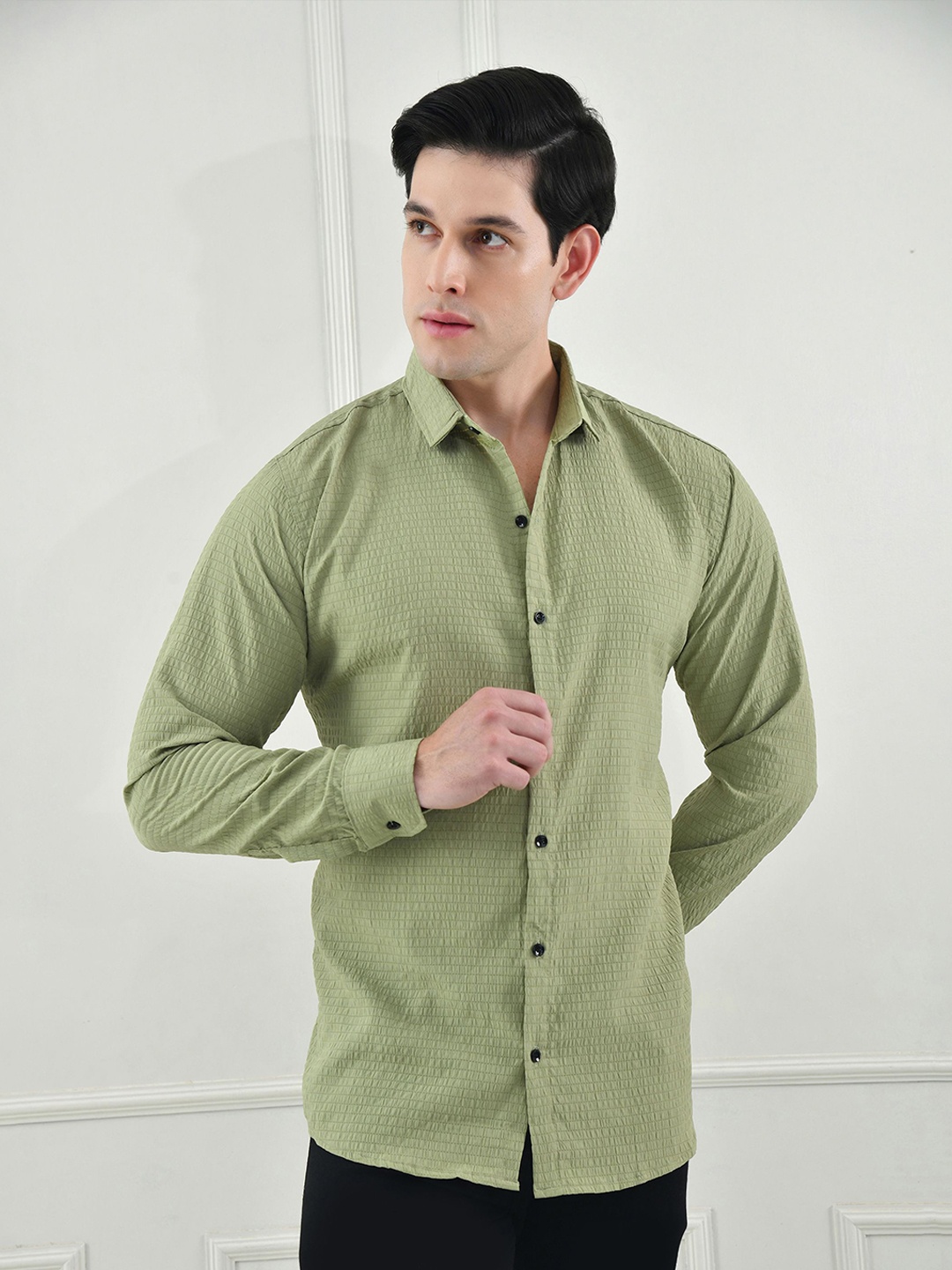 

Metronaut Men Comfort Opaque Casual Shirt, Green