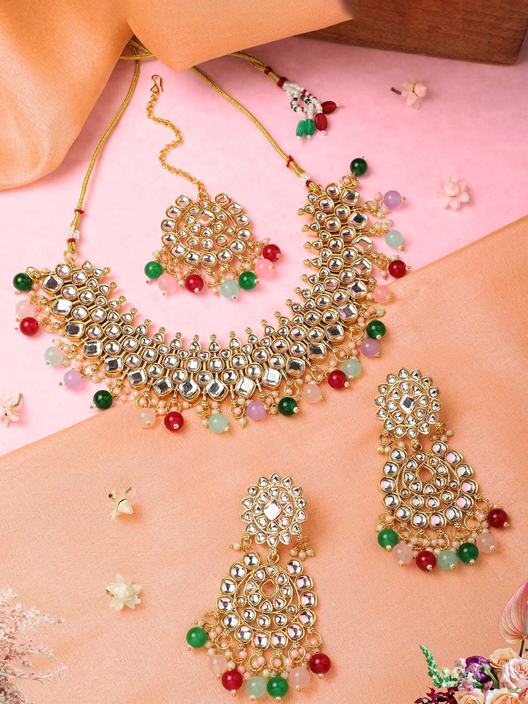 

ORANGENYSHA 22K Gold-Plated Kundan & Pearl Beaded Jewellery Set With Mangtikka, White