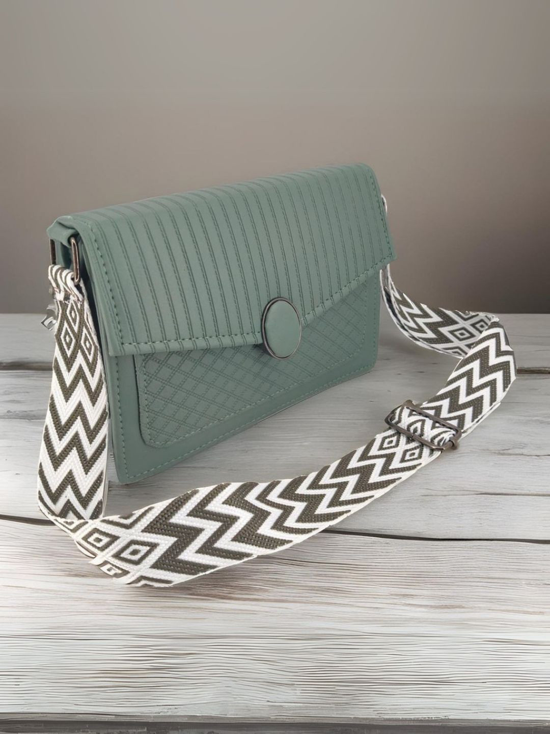 

ITALISH Textured Leather Structured Sling Bag with Quilted, Green