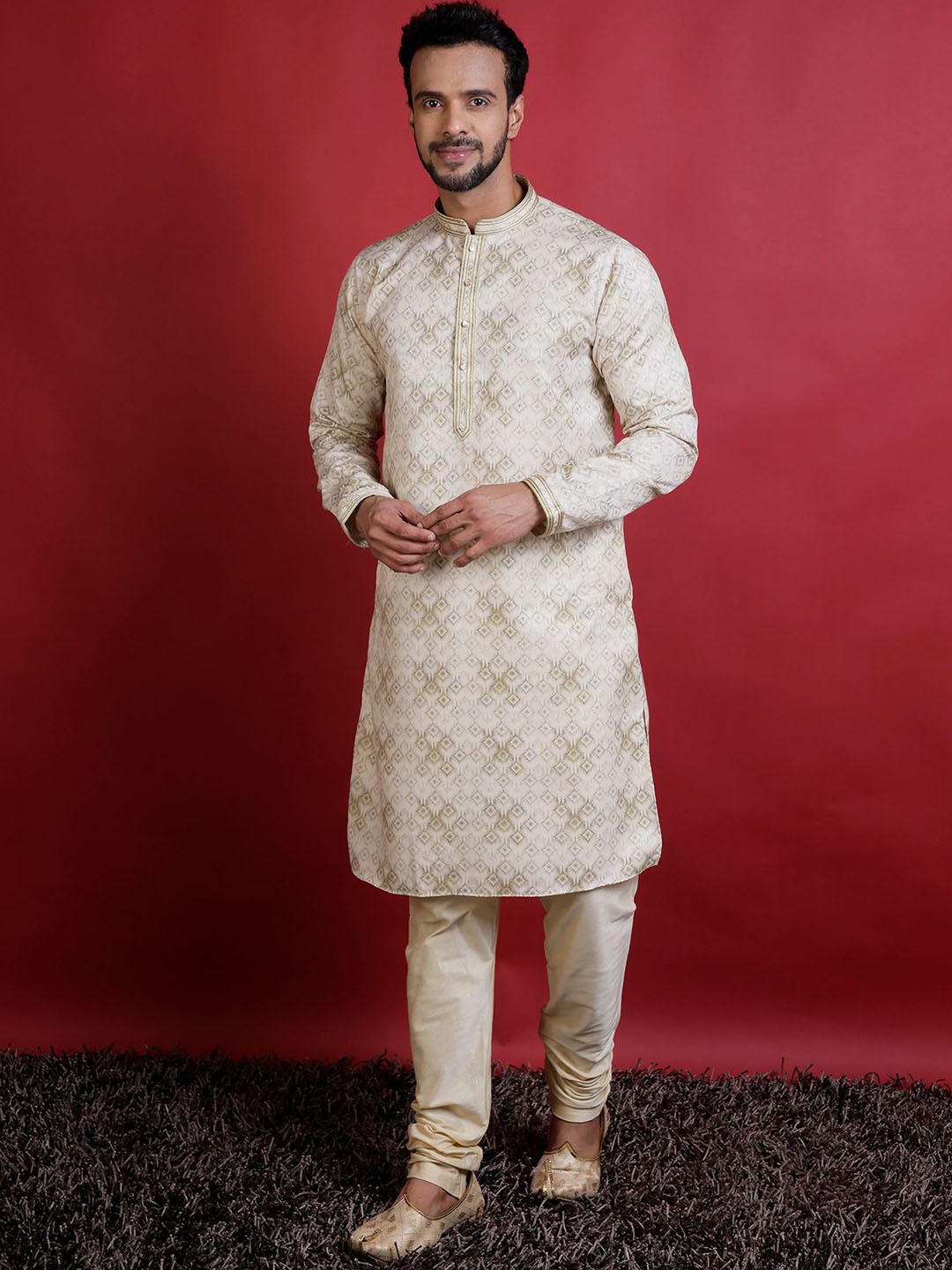

KHAAS Men Kurta, Cream