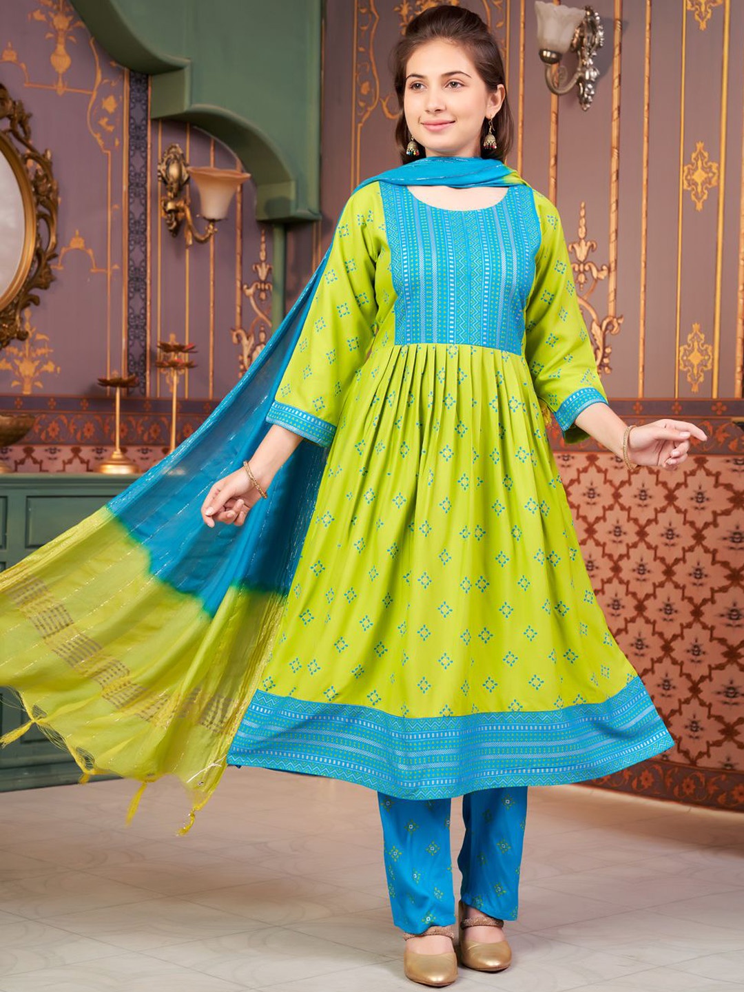 

BAESD Girls Floral Striped Thread Work Anarkali Kurta, Green