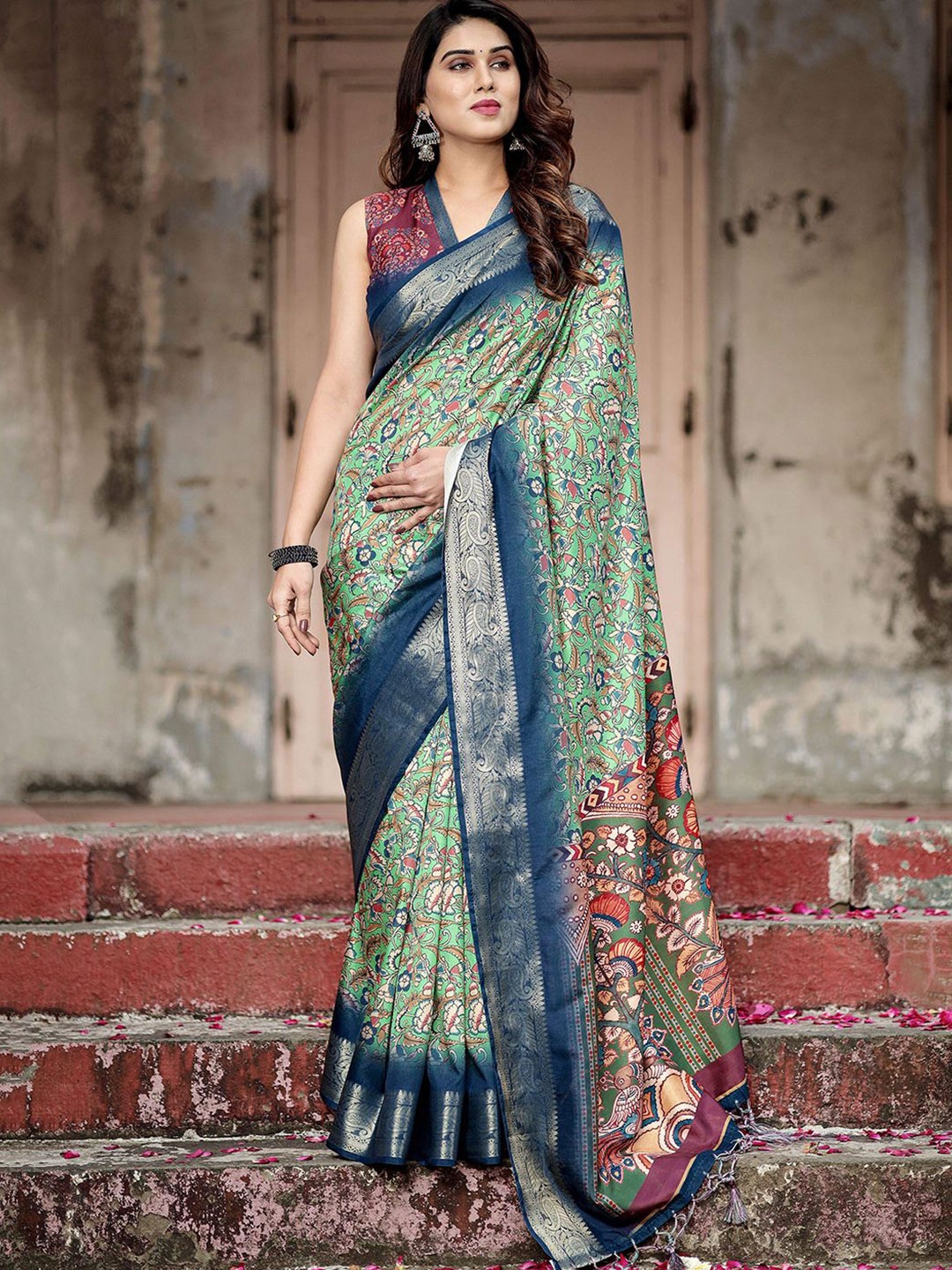 

DIVASTRI Kalamkari Printed Zari Paithani Saree, Green