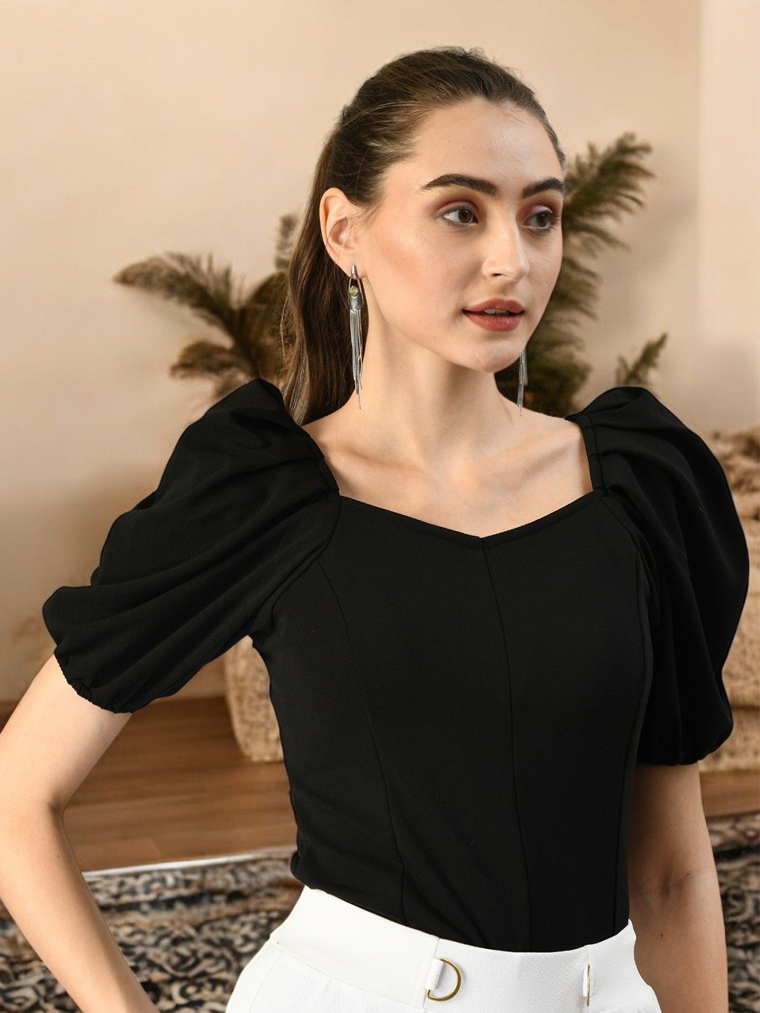 

Arbiter Collection Sweetheart Neck Puff Sleeve Crop Top, Black