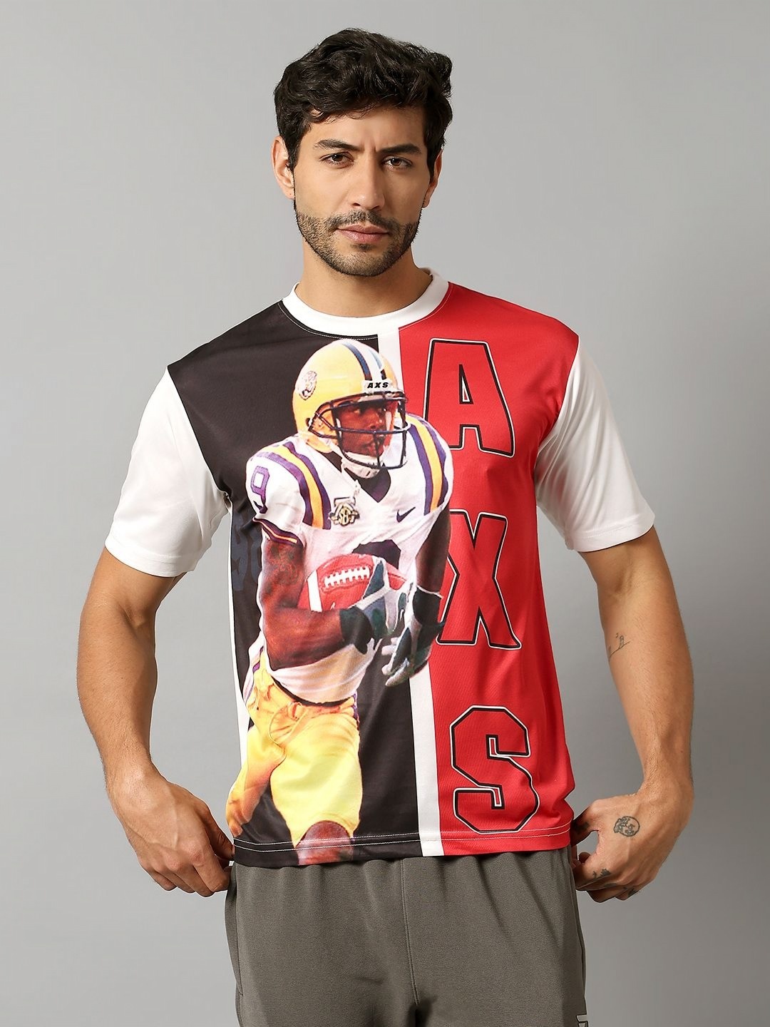 

AUXAMIS Men Printed Applique T-shirt, Red