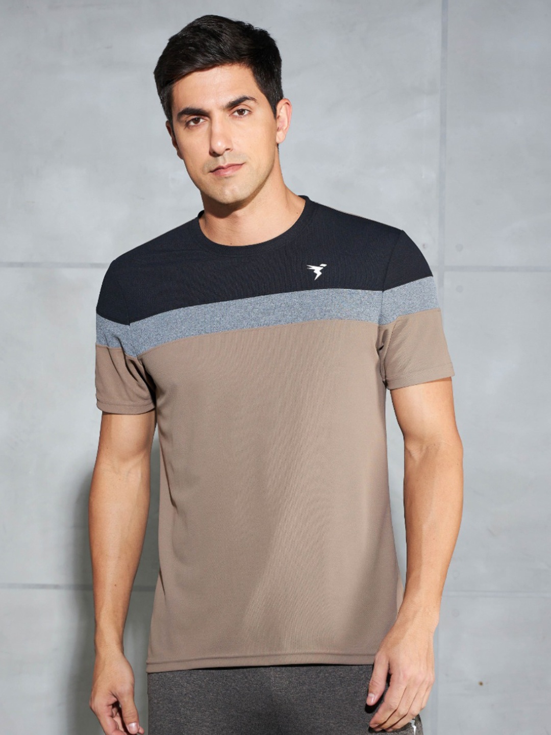 

Technosport Men Colourblocked Antimicrobial Slim Fit T-shirt, Brown