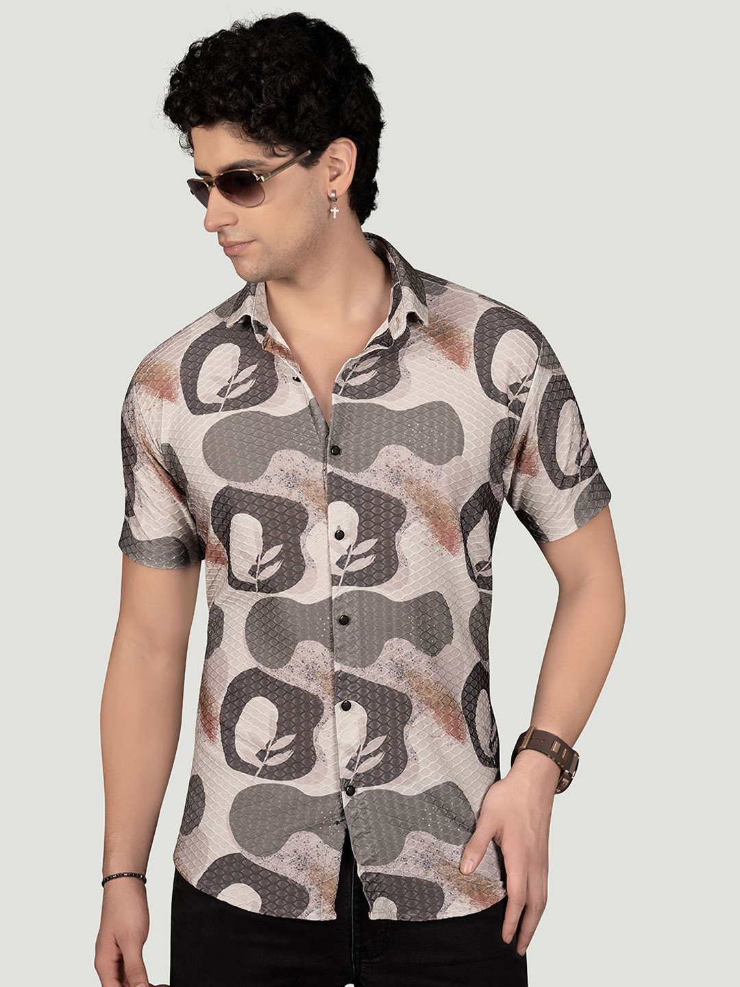 

ALMATY Men Comfort Slim Fit Opaque Printed Casual Shirt, Grey