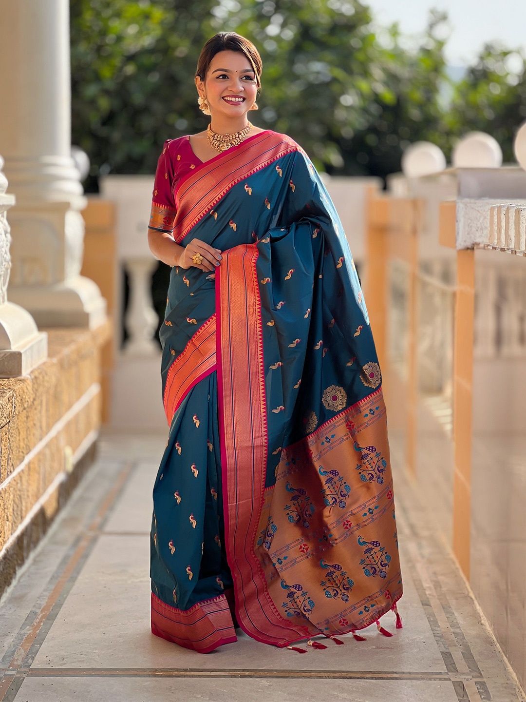 

Ekta Textiles Woven Design Zari Pure Silk Paithani Saree, Blue