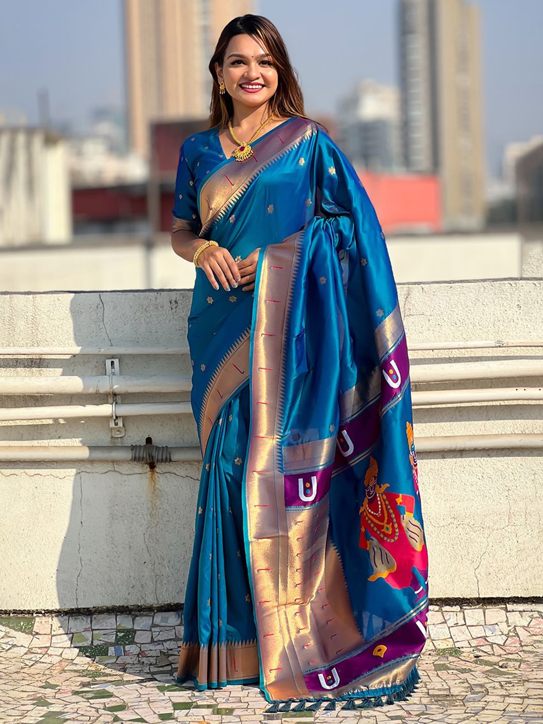 

HMP Fashion Woven Design Pure Silk Saree, Blue