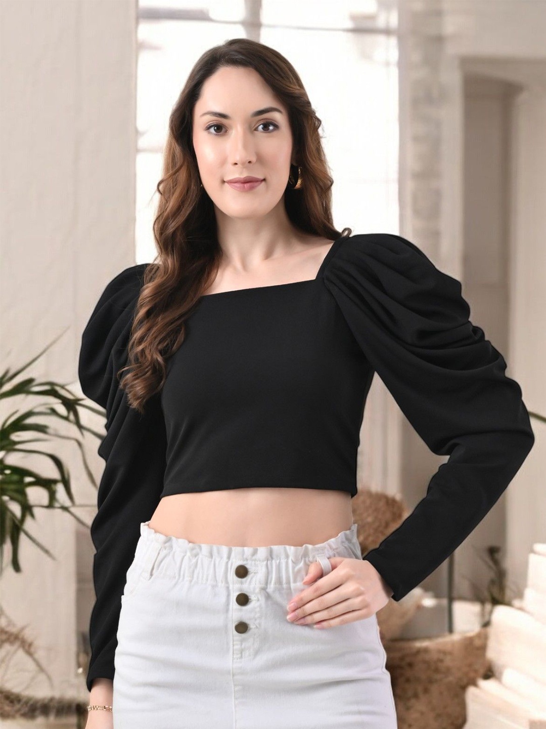 

Arbiter Collection Puff Sleeve Crop Top, Black