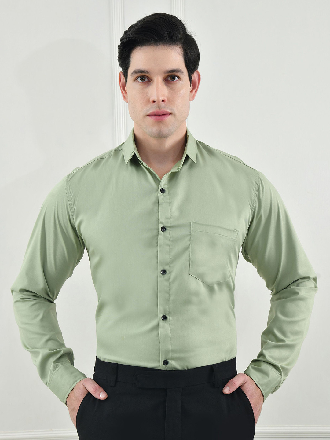 

Metronaut Men Comfort Opaque Formal Shirt, Green