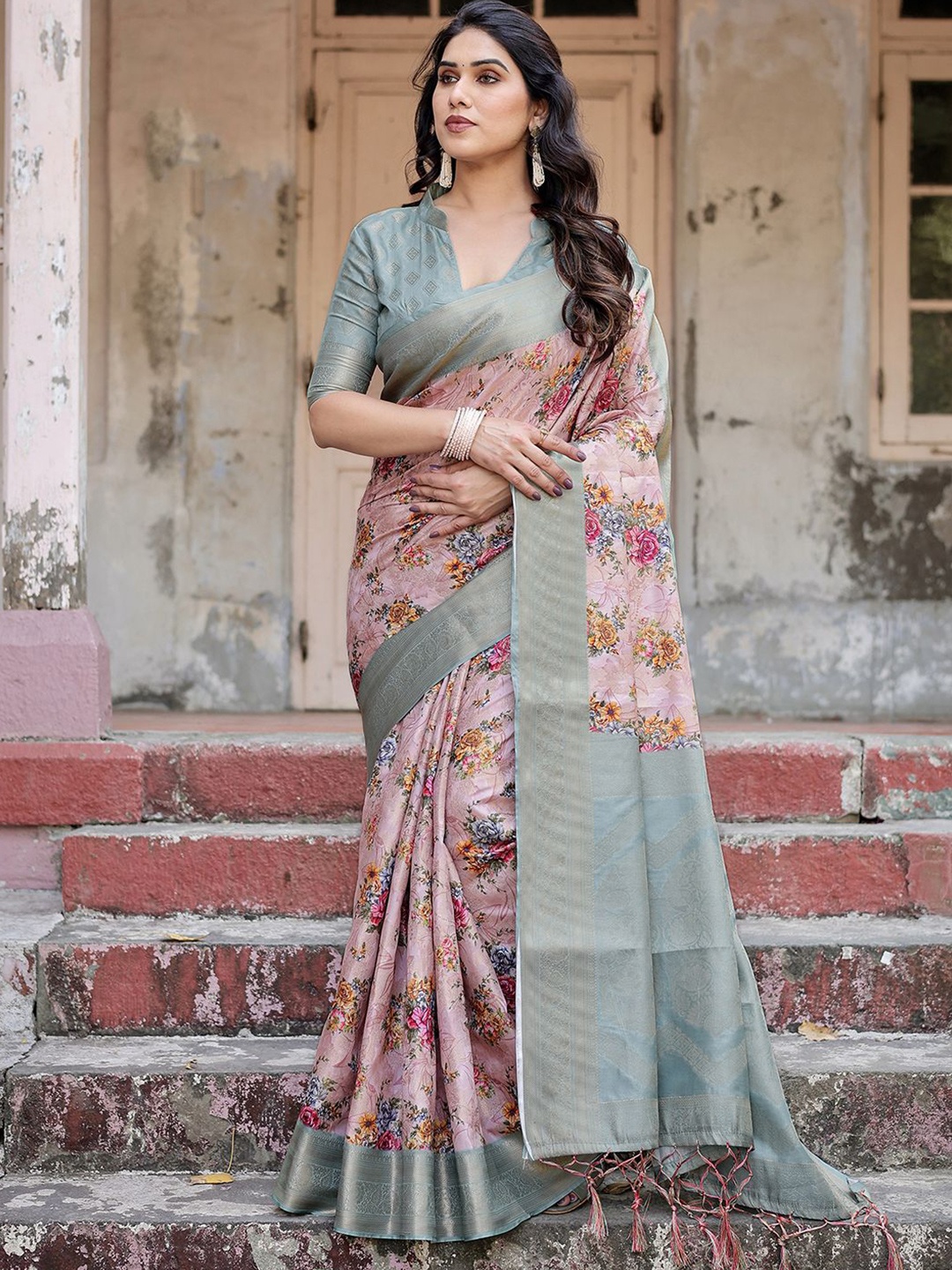 

DIVASTRI Woven Design Zari Pure Silk Banarasi Saree, Pink