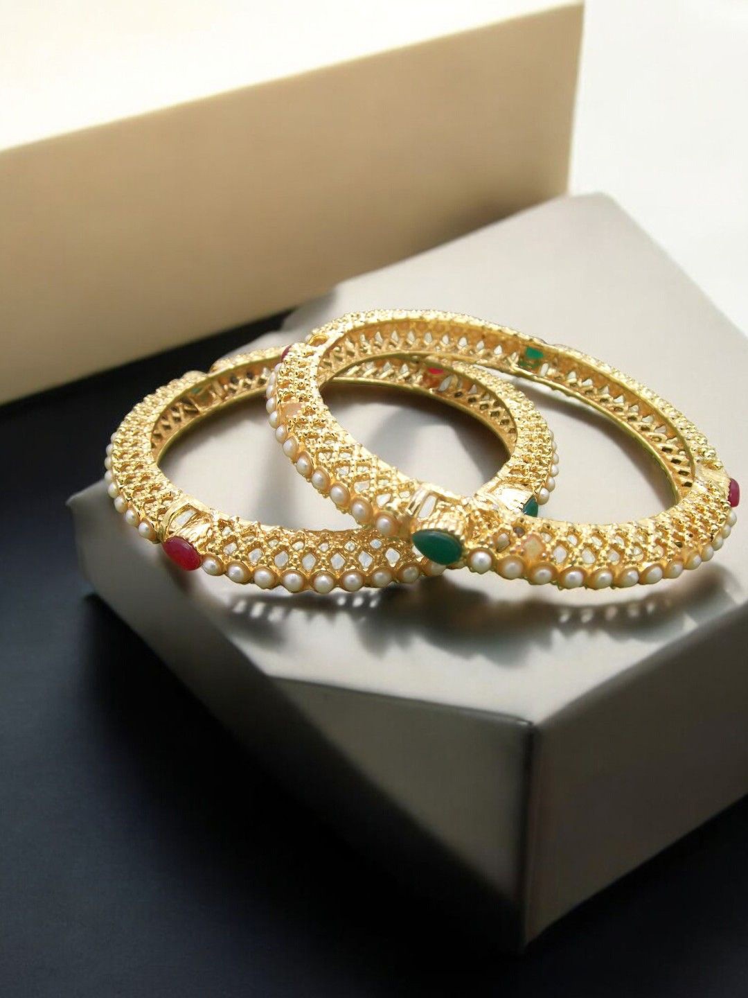 

FEMMIBELLA Set Of 2 Gold-Plated Stone-Studded & Beaded Antique Bangles