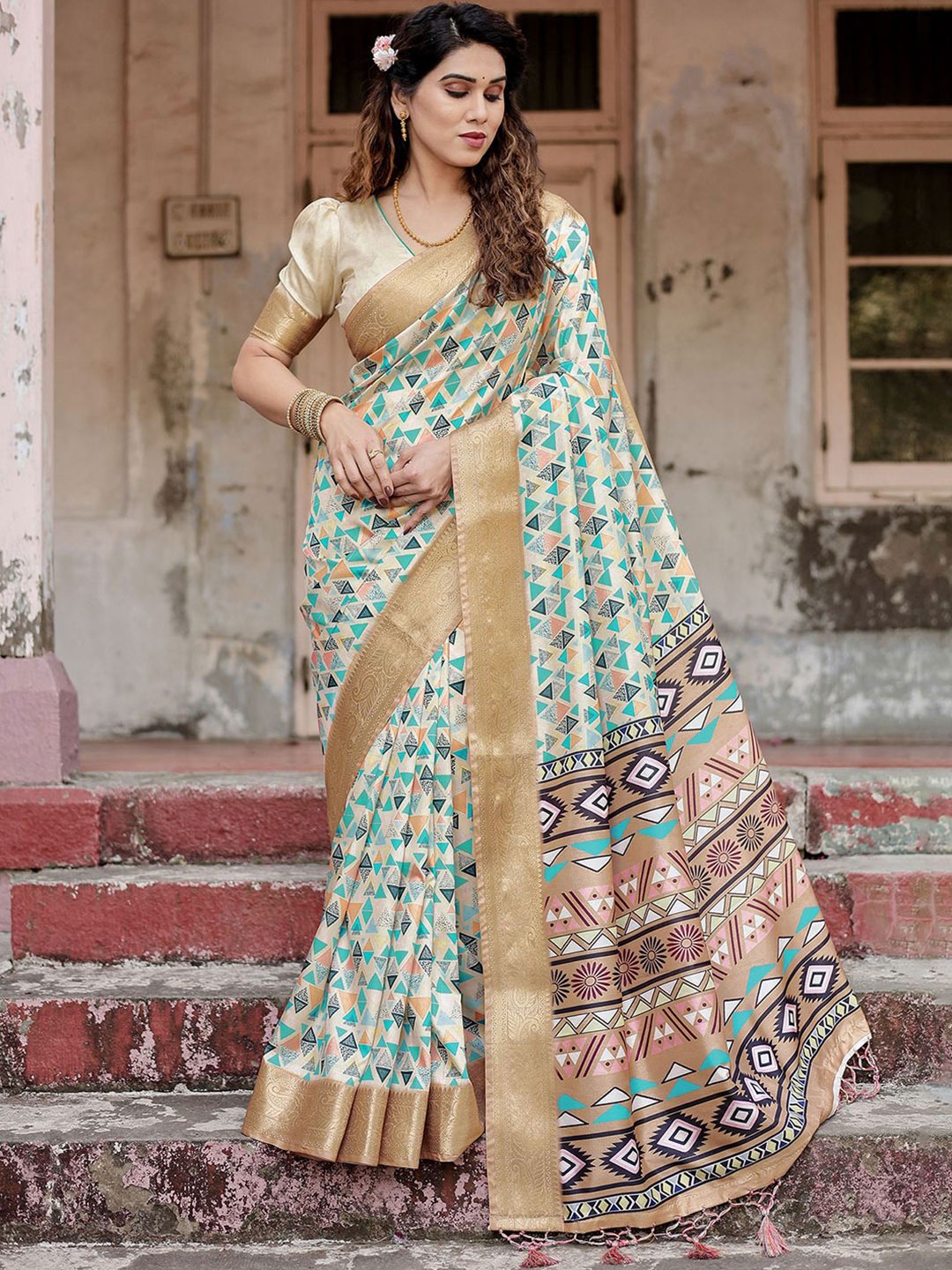 

DIVASTRI Zari Silk Blend Paithani Saree, Off white