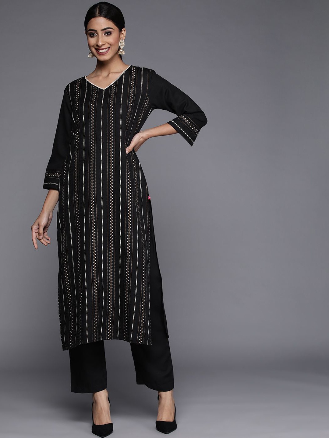 

DIVASTRI Women Printed Regular Kurta with Trousers, Black