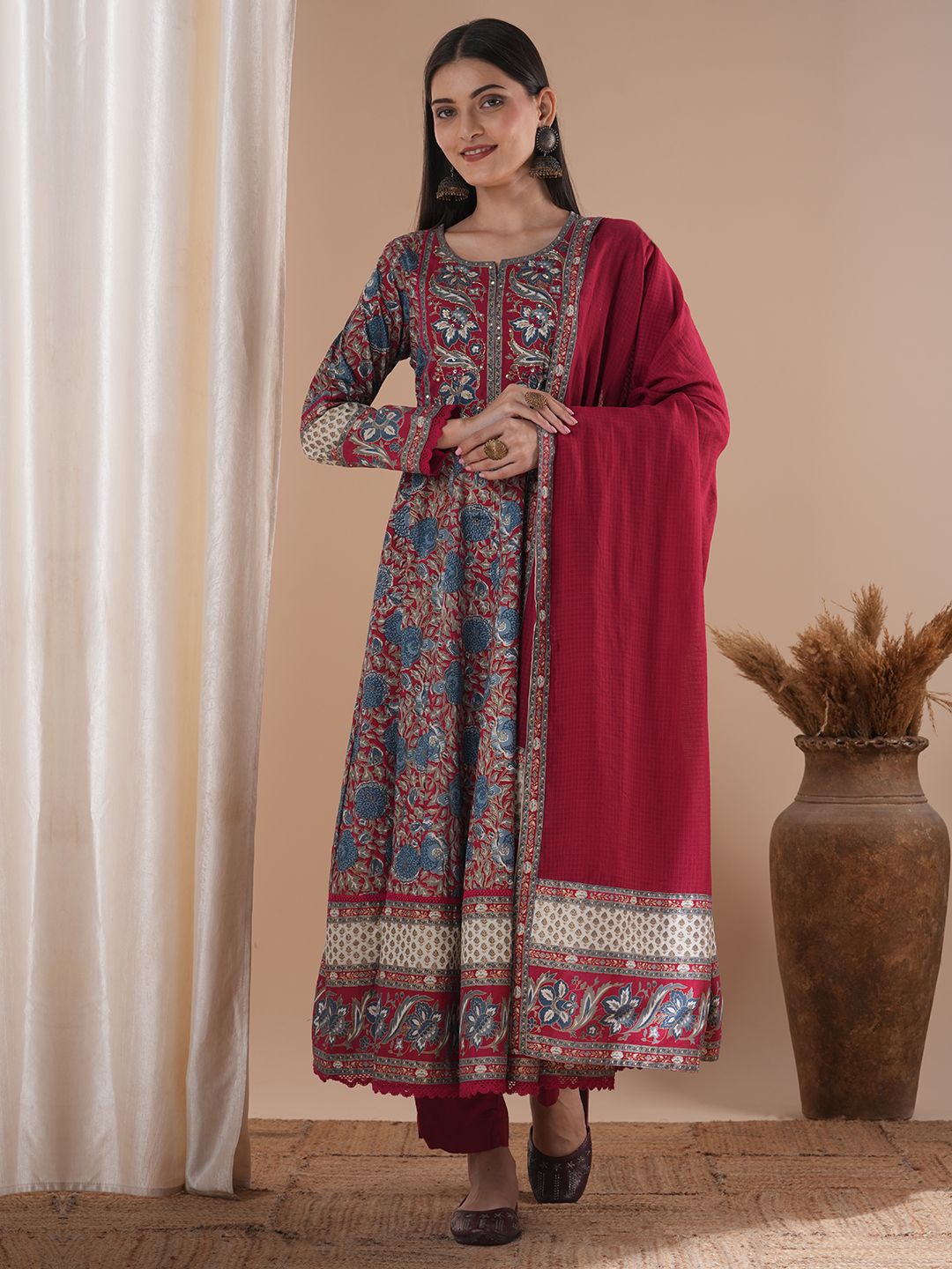 

FASHOR Women Floral Printed Panelled Beads and Stones Pure Cotton Kurta with Trousers & With Dupatta, Red