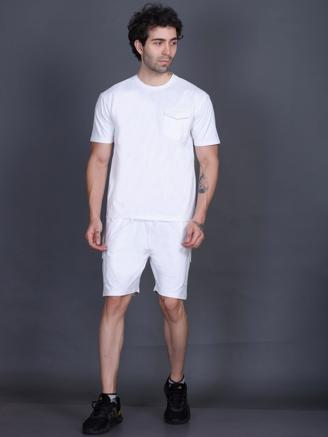 

Antiloop Round Neck Pure Cotton T-Shirt With Shorts, White