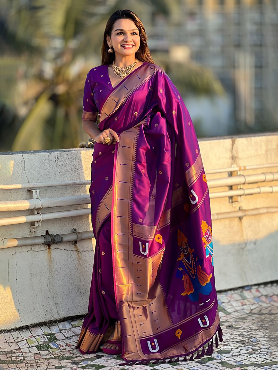 

HMP Fashion Woven Design Zari Pure Silk Paithani Saree, Purple