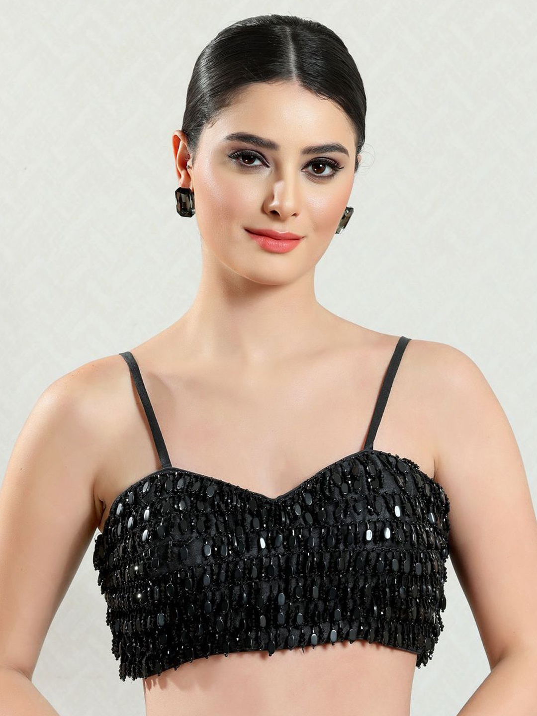 

VAMAS - THE DESIGNER BLOUSES Embroidered Silk Sweetheart Neck Padded Saree Blouse, Black