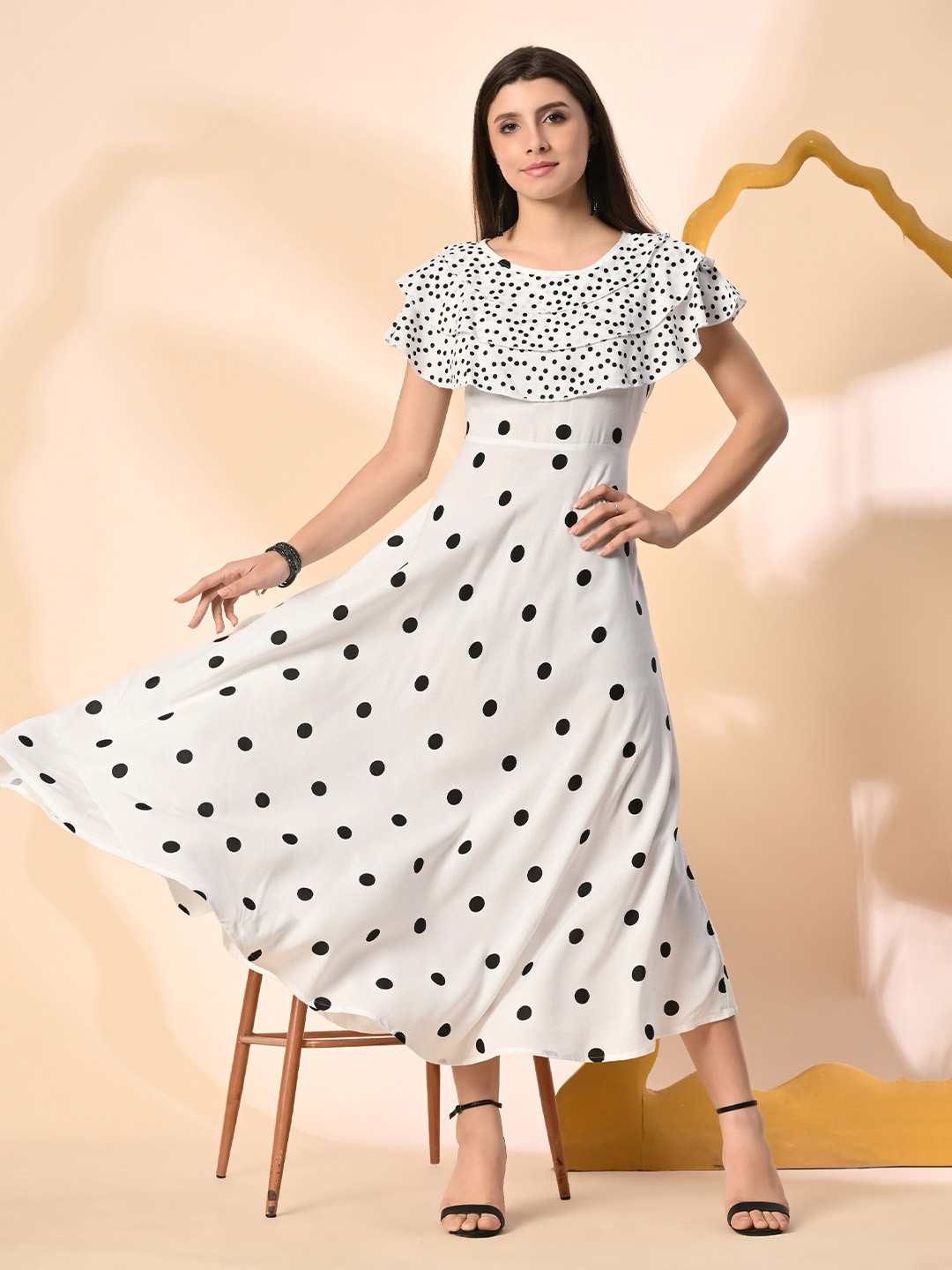 

ao services Women Polka Dot Printed Thread Work Anarkali Kurta, White