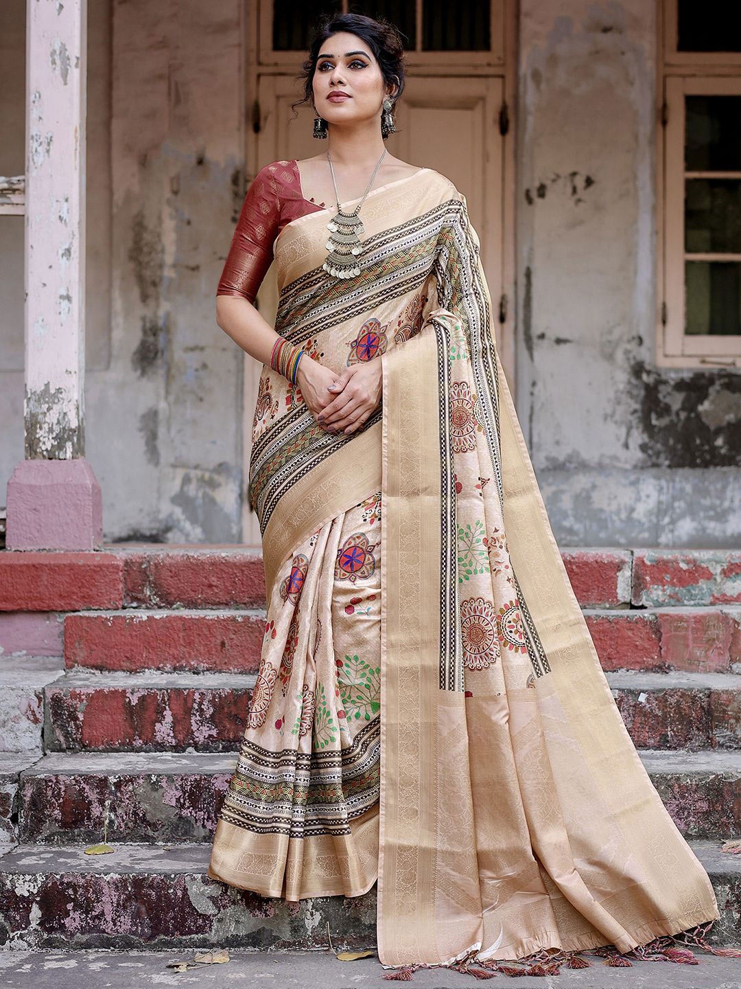 

DIVASTRI Woven Design Printed Zari Pure Silk Banarasi Saree, Cream