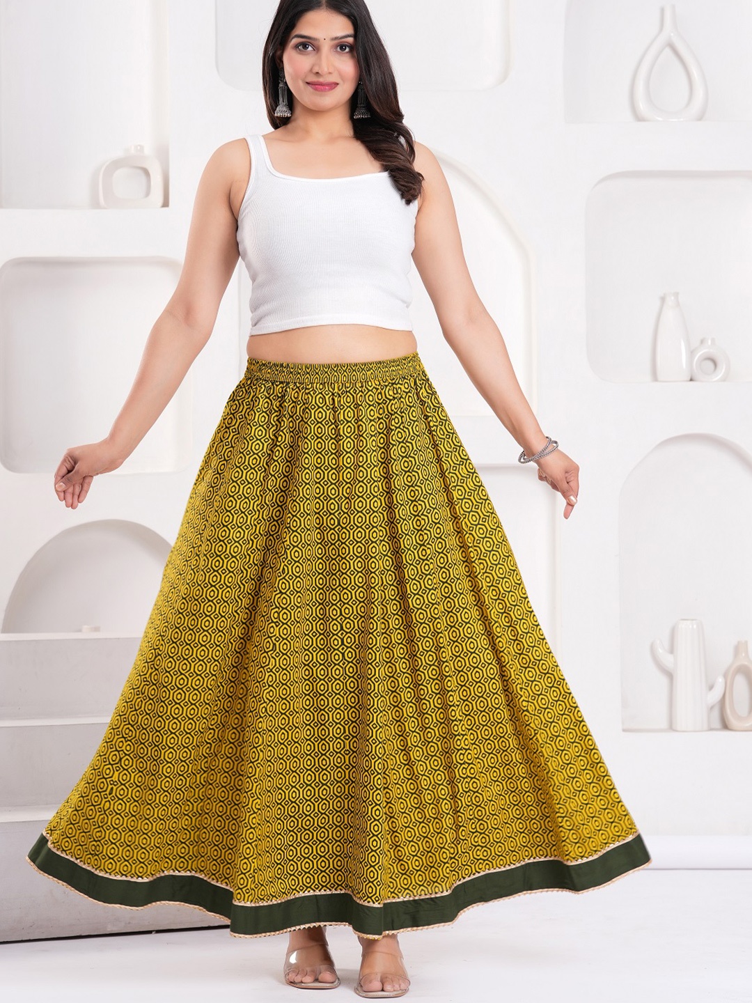 

Clothy N Wave Printed Flared Maxi Skirt, Green