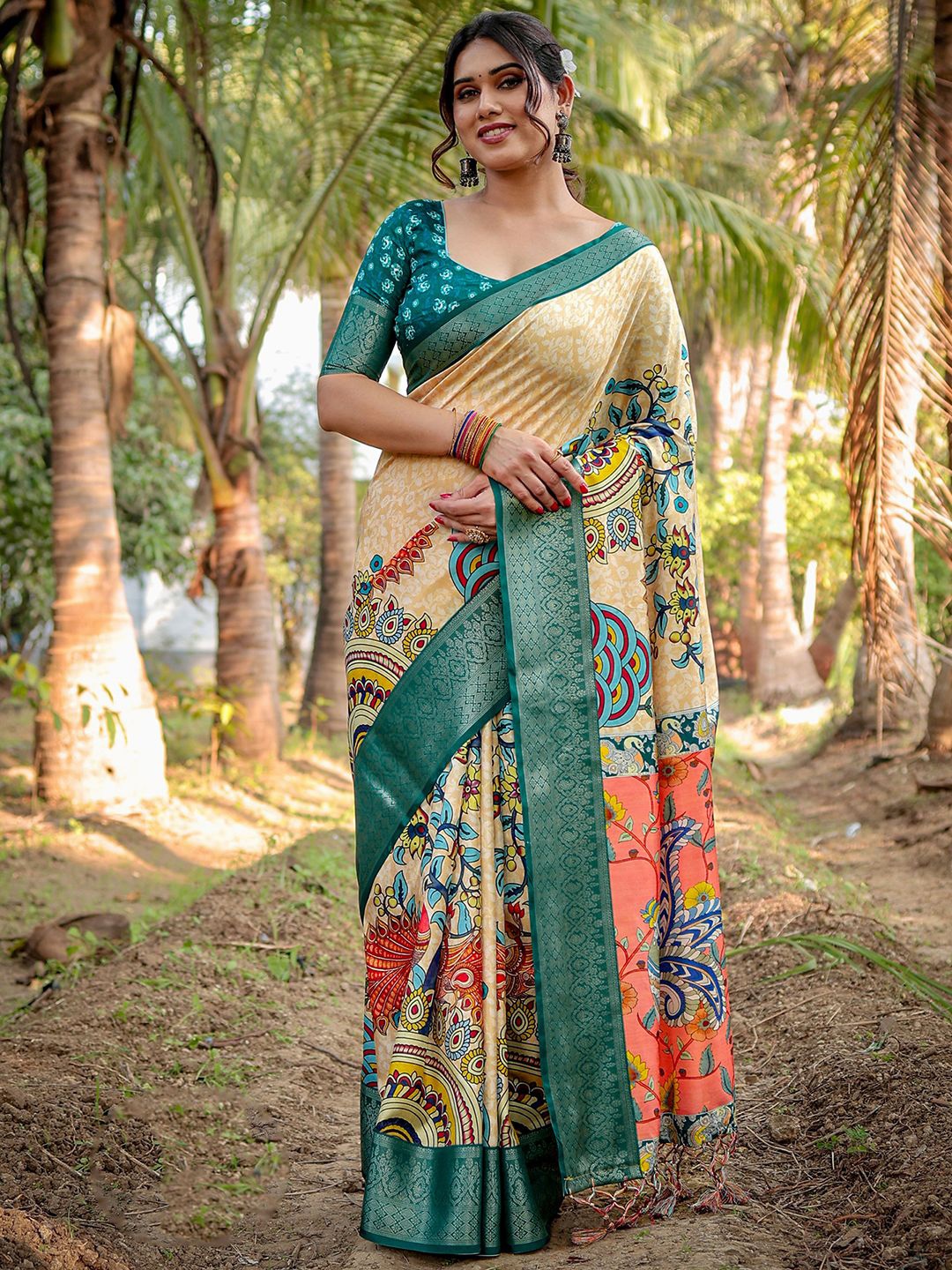 

DIVASTRI Kalamkari Printed Zari Kanjeevaram Saree, Beige