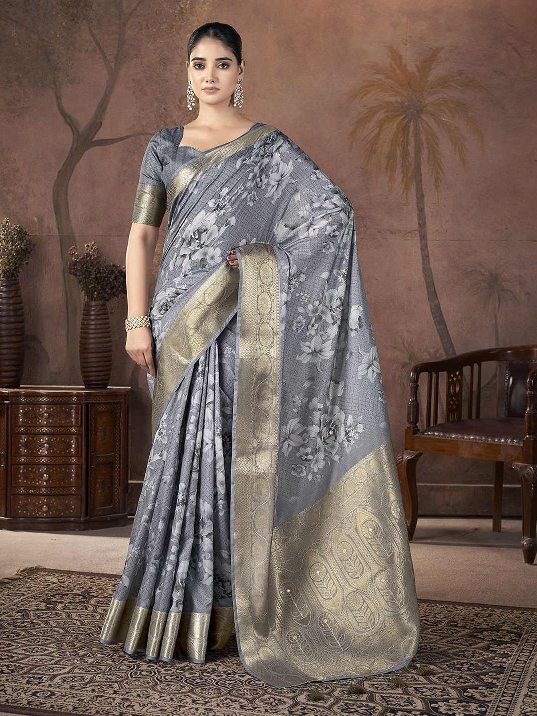 

Mitera Floral Zari Pure Silk Banarasi Saree, Grey