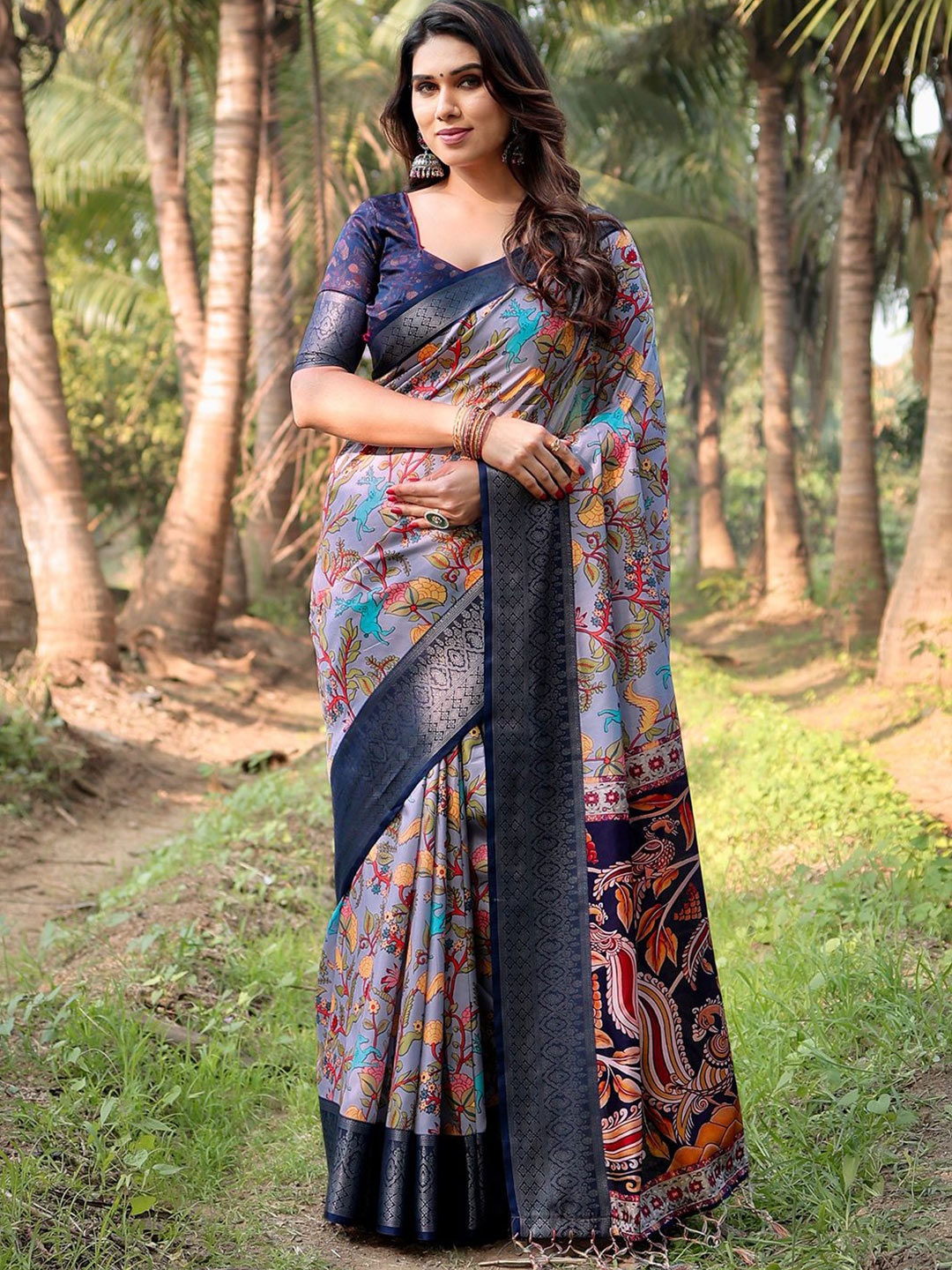 

DIVASTRI Kalamkari Printed Zari Kanjeevaram Saree, Blue