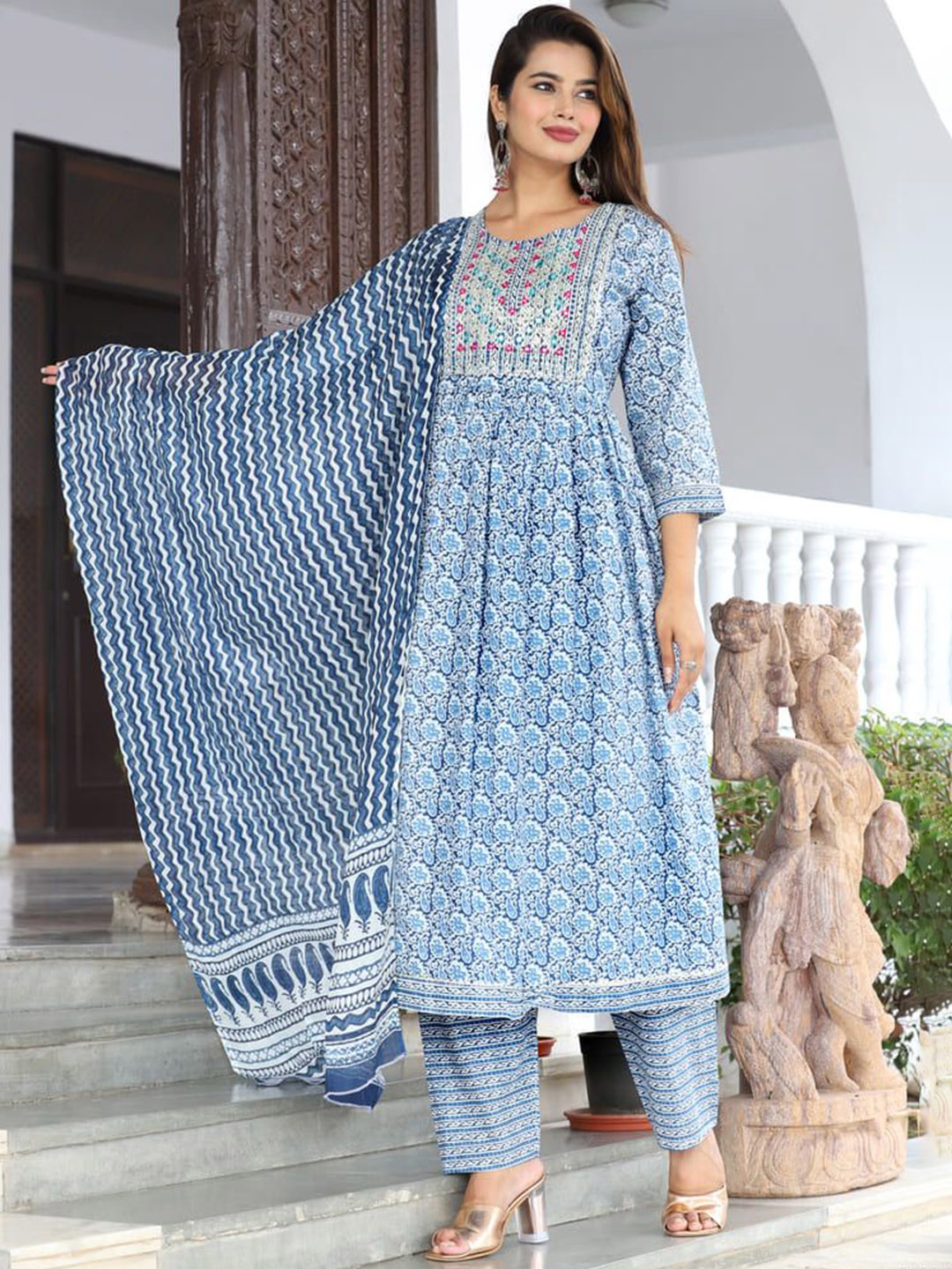 

JAYRA TEXTILE Women Floral Printed Tiered Kantha Work Pure Cotton Kurta with Trousers & With Dupatta, Blue