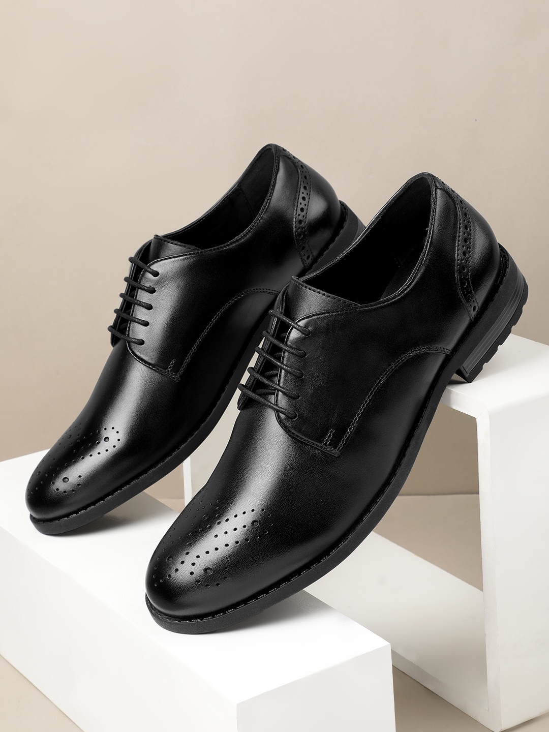 

Kenneth Cole Men Leather Perforated Formal Derbys, Black