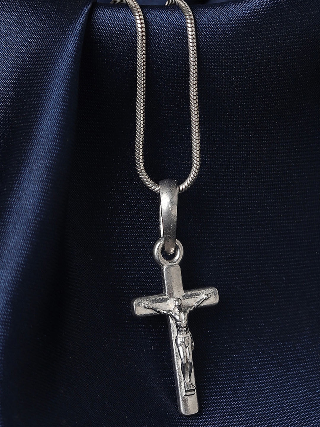 

Metronaut Cross Shape Pendent With Chain, Silver
