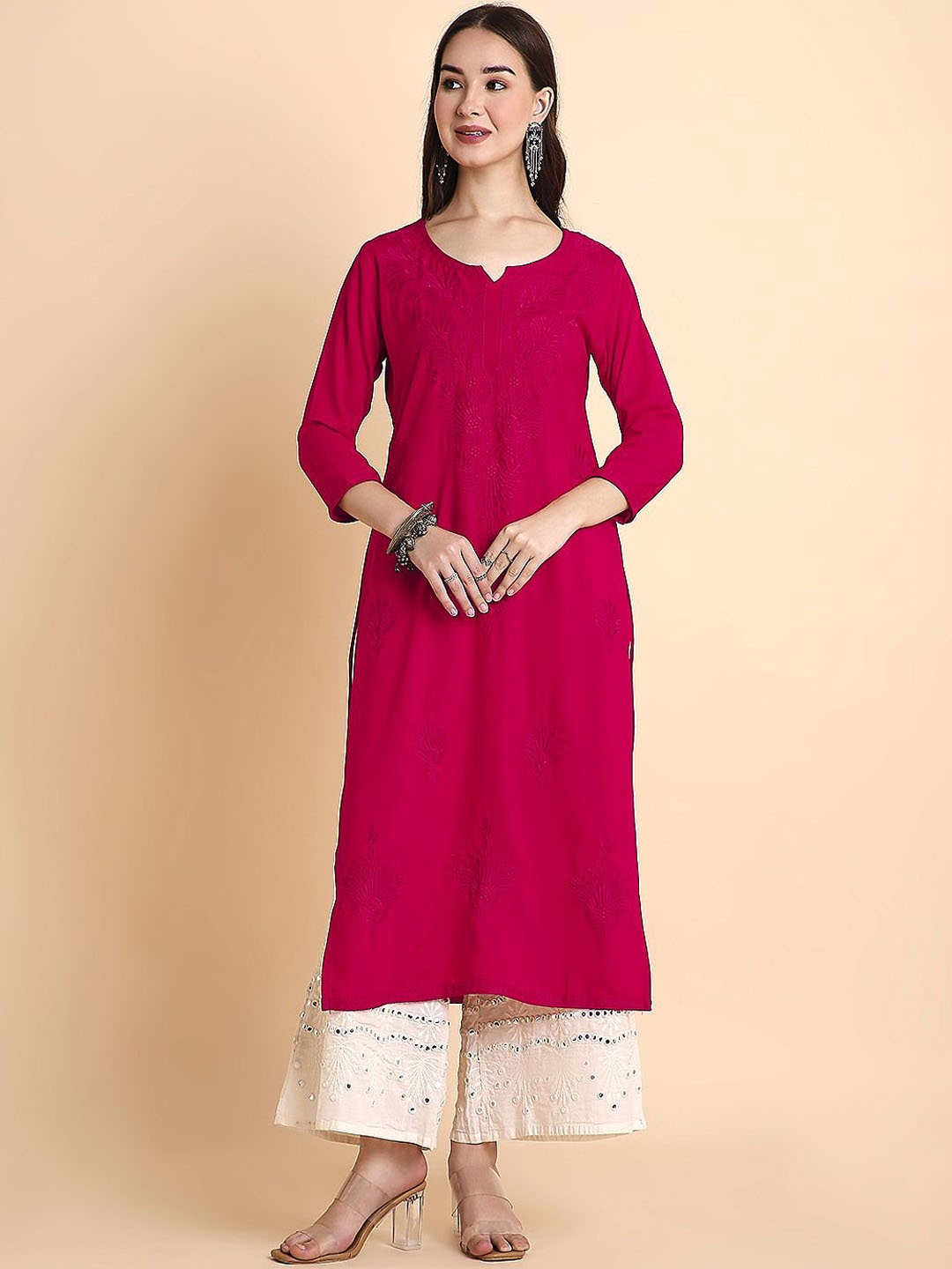 

RATAN Women Embroidered Chikankari Floral Kurta, Pink