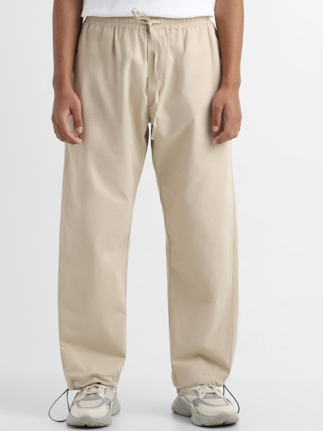 

YUVAKAA Men Relaxed Easy Wash Cargos Trousers, Beige