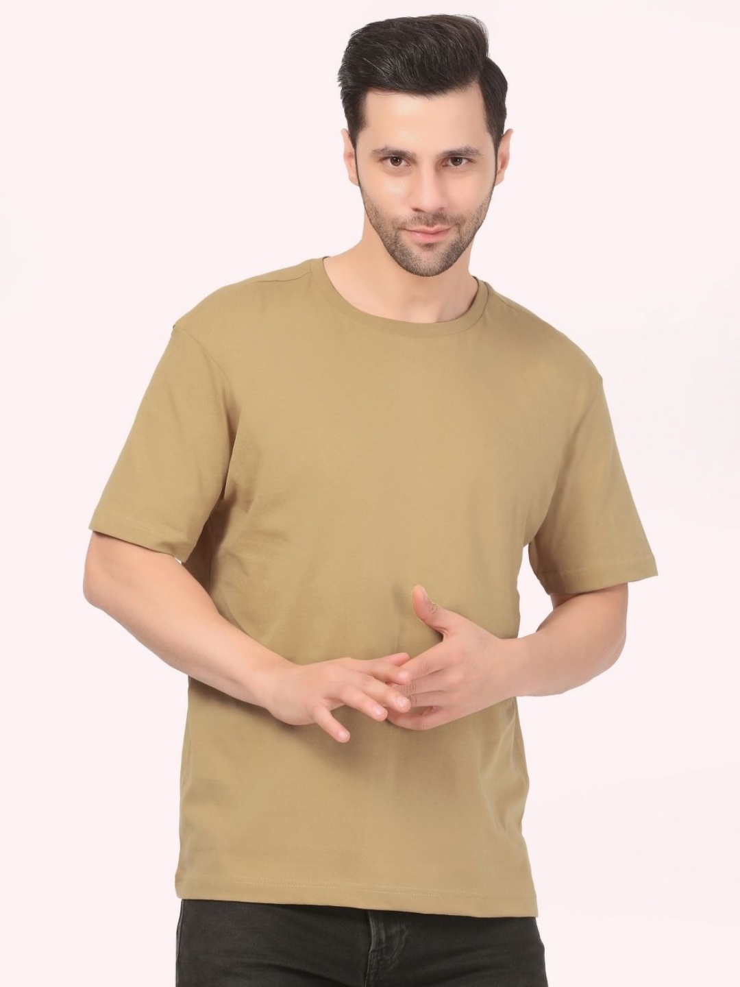 

Ghumakkad Men Extended Sleeves Pockets T-shirt, Beige