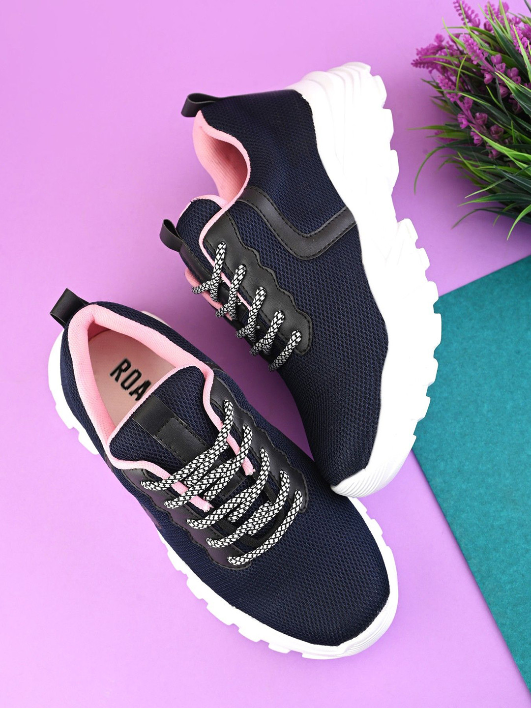 

The Roadster Lifestyle Co. Women Lightweight Laceup Sneakers, Navy blue